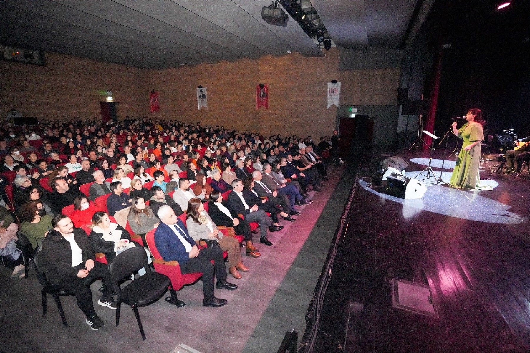 Uğur Mumcu Gaziemir'de anıldı