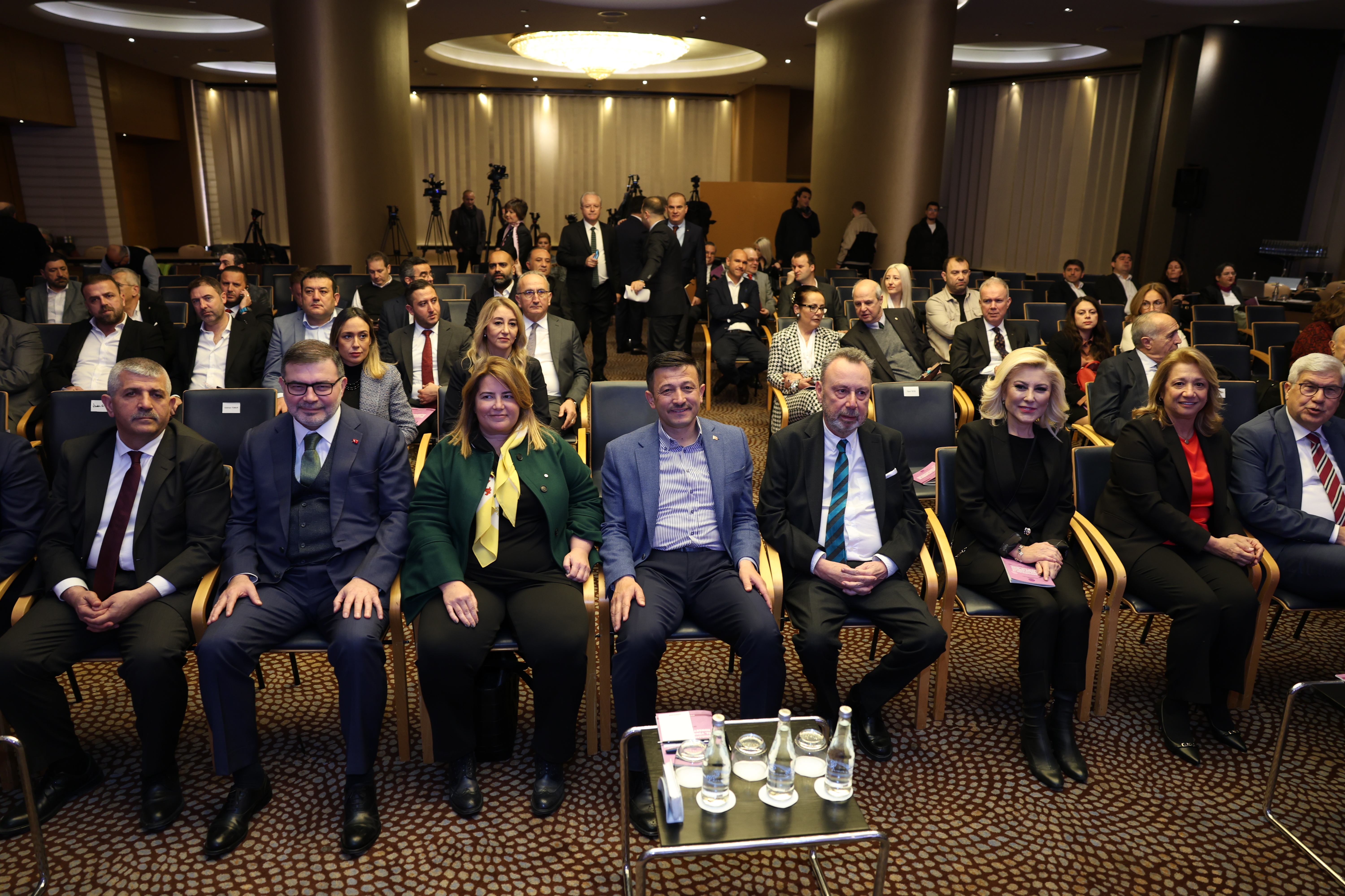 Başkan Adayı Dağ: "7 gün 24 saat ulaşabileceğiniz bir belediye başkanı olacağım"