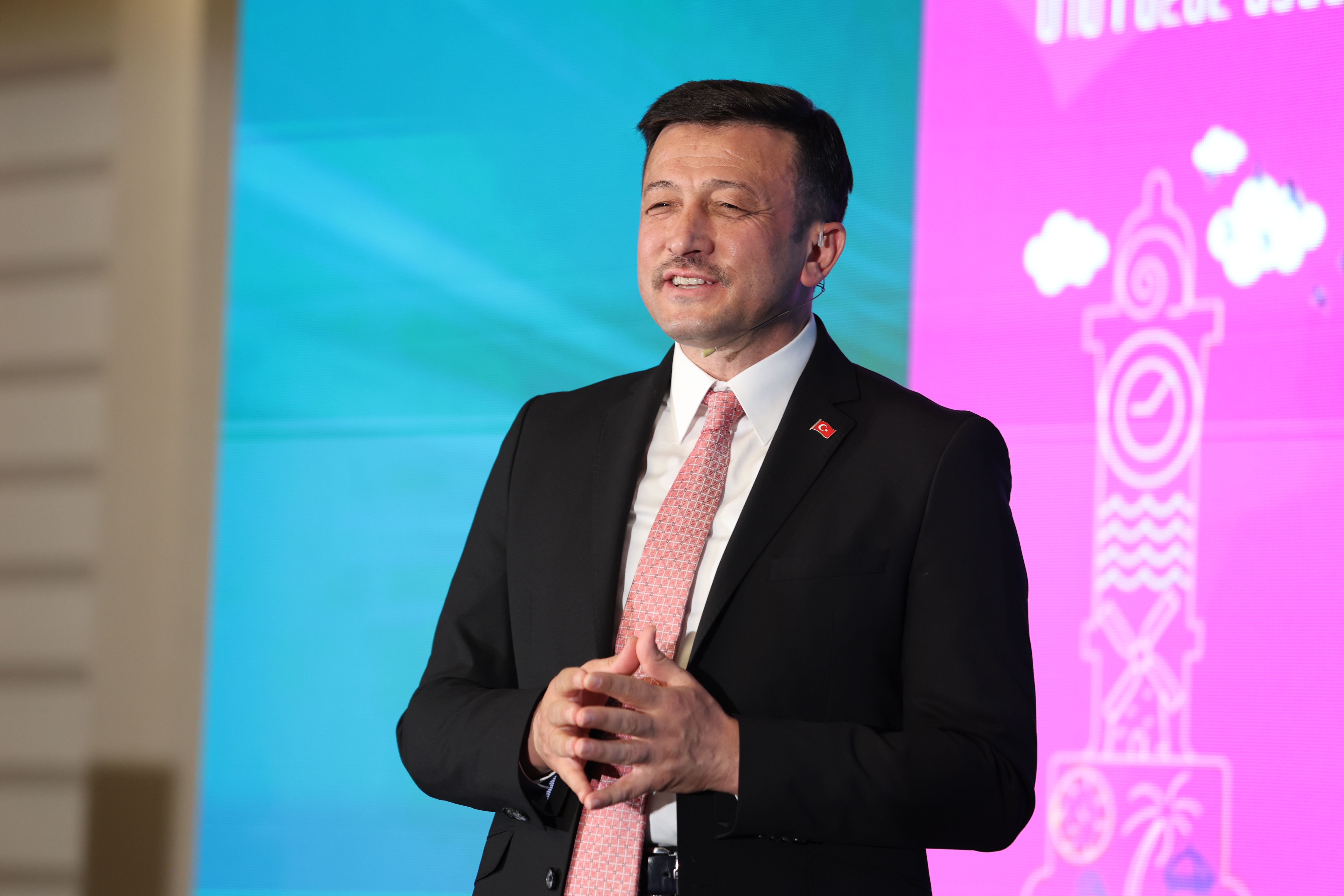 HAMZA DAĞ ''KADIN VE AİLE'' PROJELERİNİ TANITTI