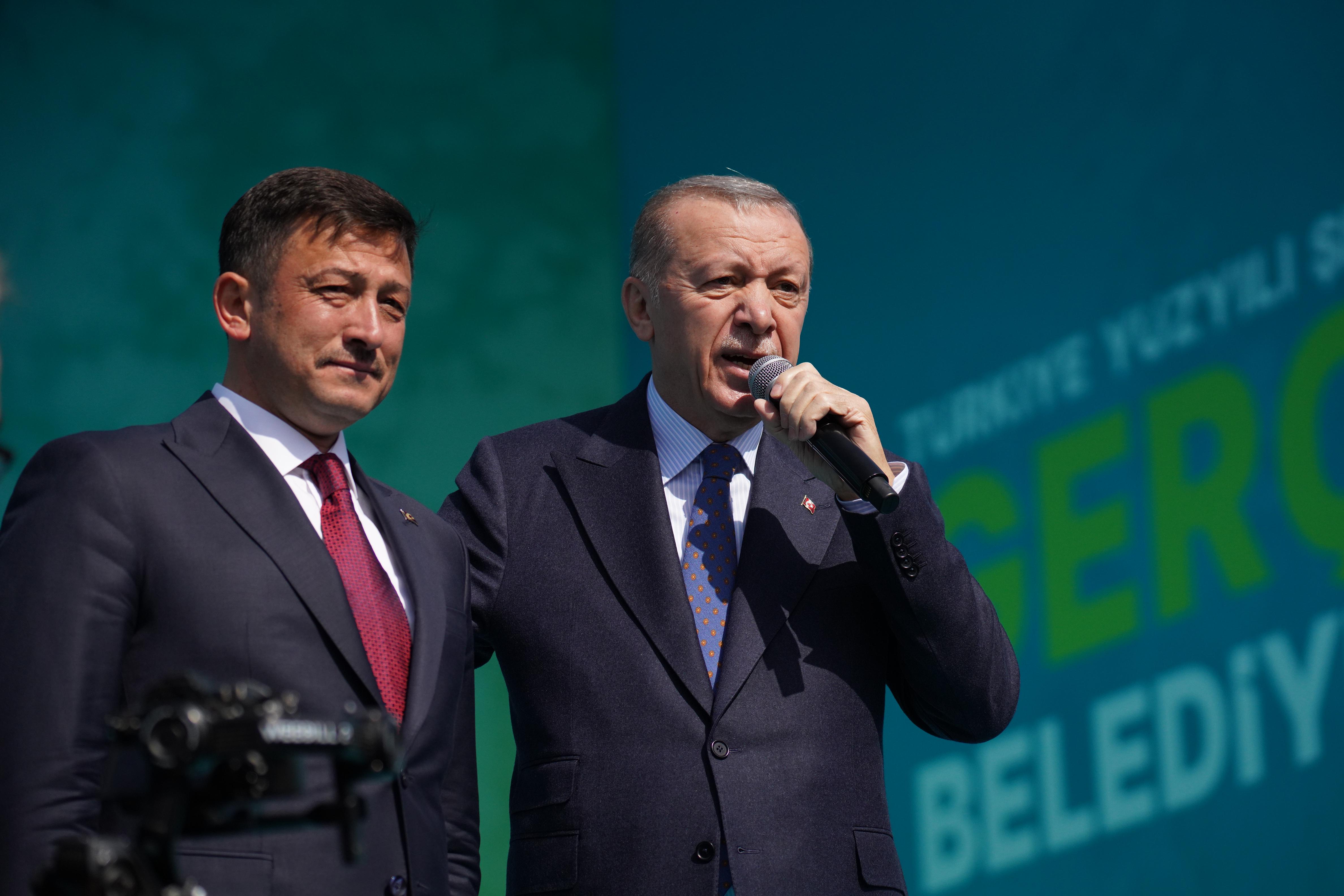 Hamza Dağ, İzmirlilerden söz istedi: Yeni bir hikaye yazacak mıyız?