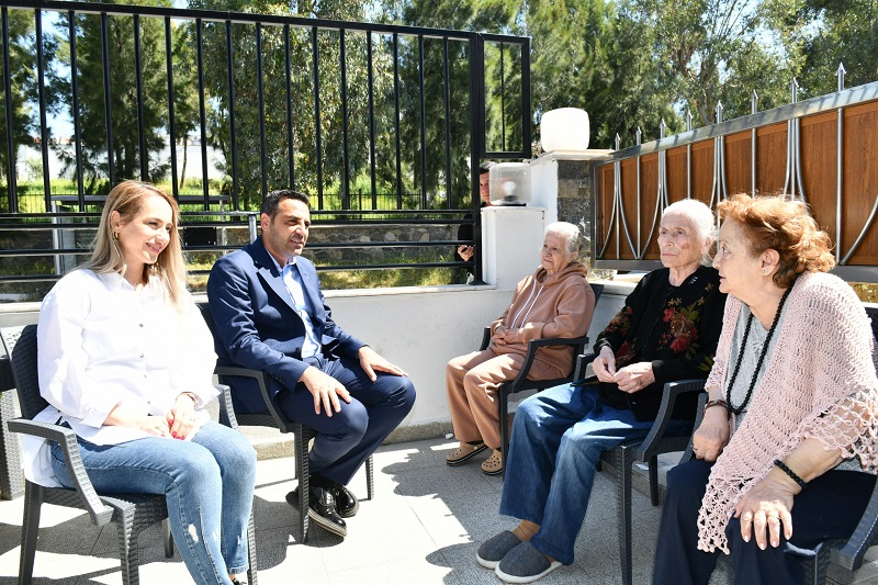 Başkan Yıldız: Bir dokunduk, bin dua aldık