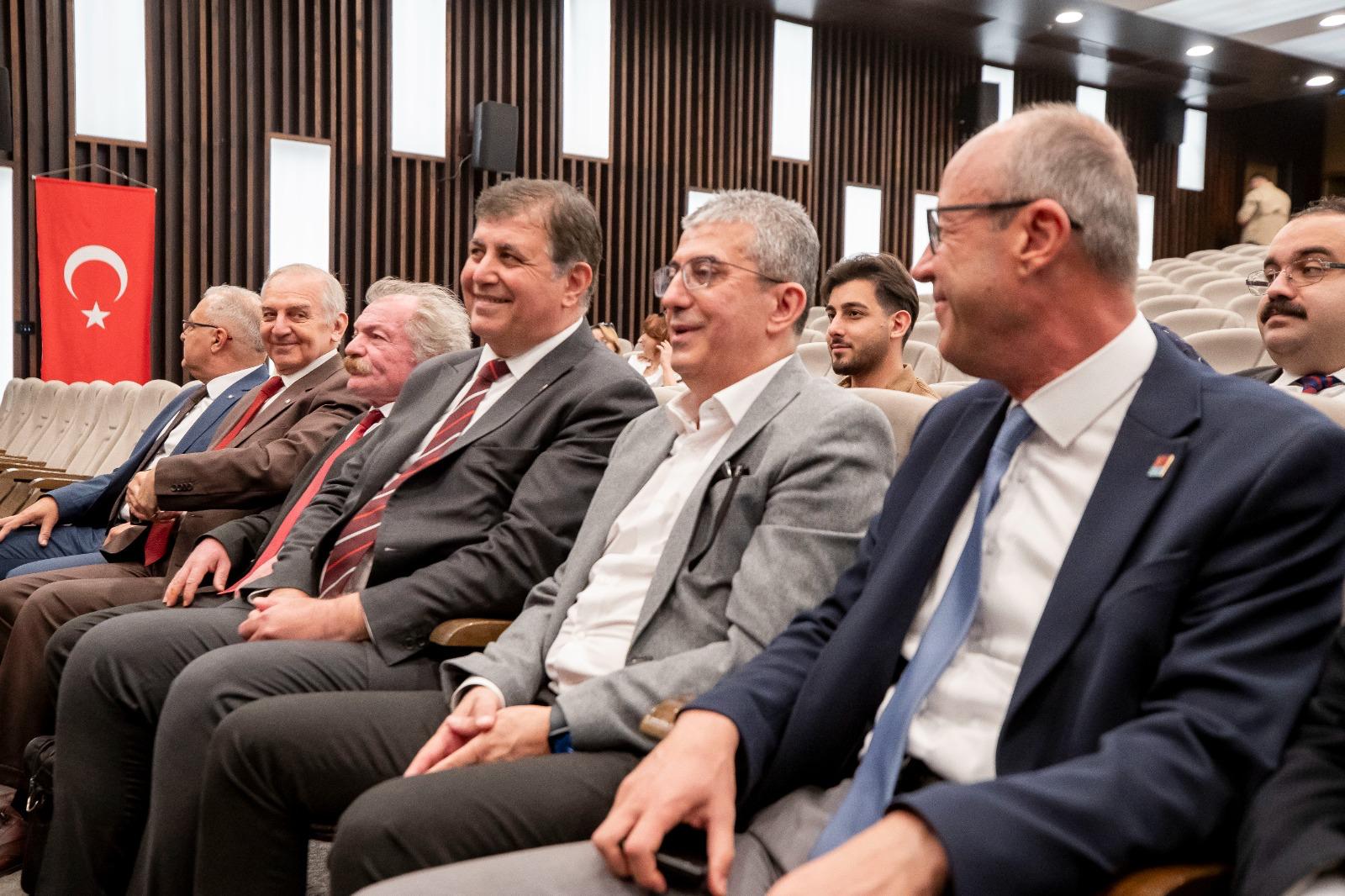 Tugay: “İzmir Kentsel Gıda Stratejisi Belgesi'yle bu sürecin parçası olacağız”