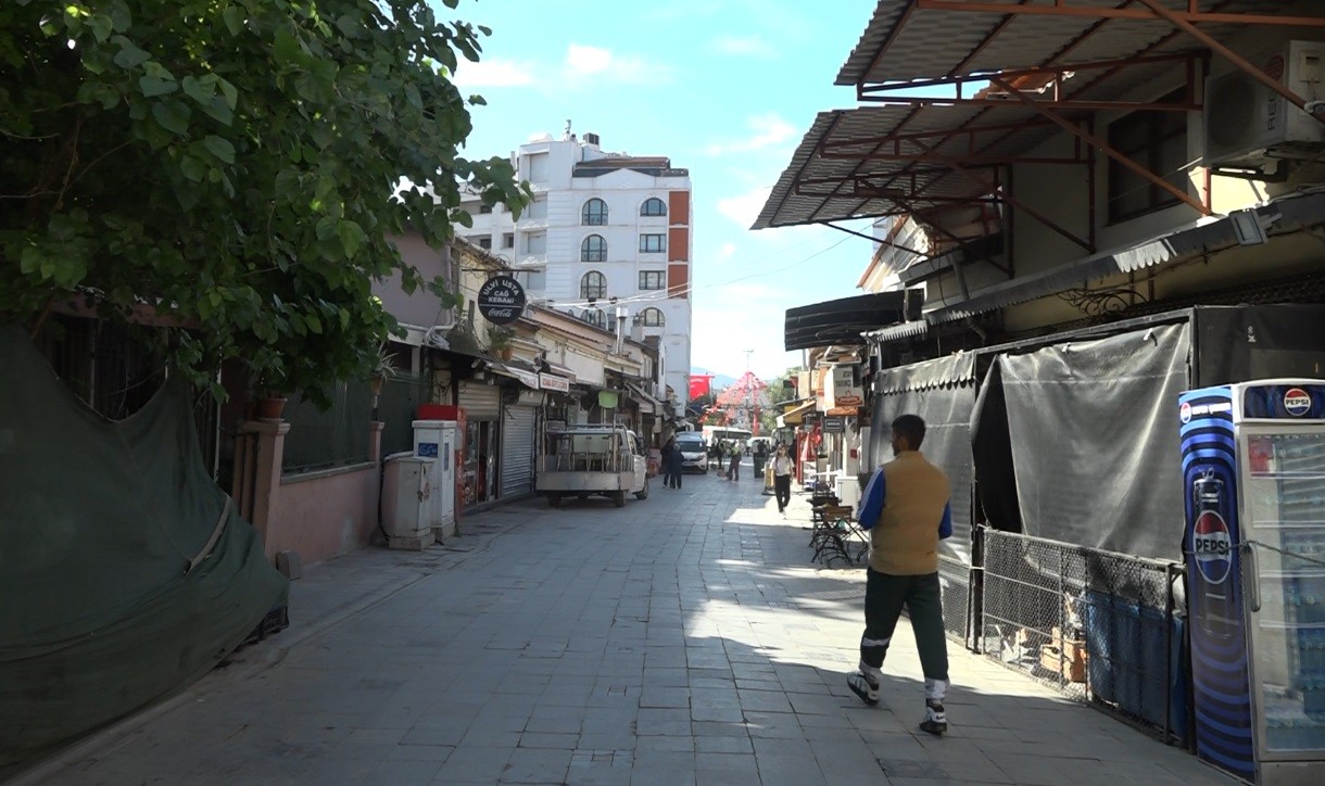 Bornova’da Tarihi Büyük Çarşı yenilenecek