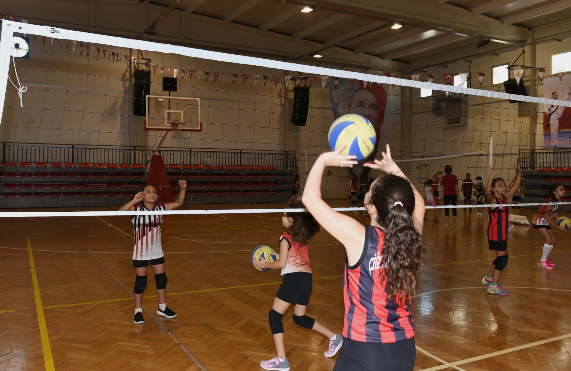 Çiğli Belediyesi’nin Yaz Spor Okulu Kayıtları Başlıyor