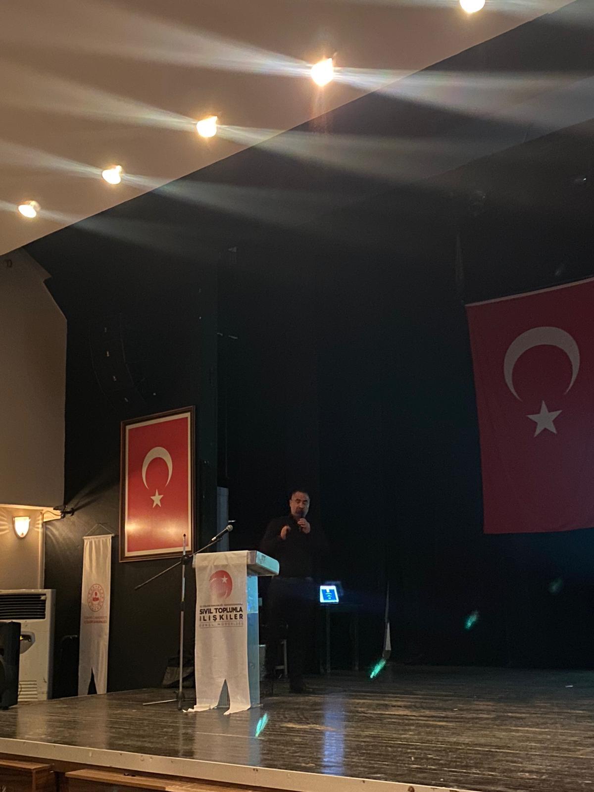 İzmir'de Dernek Yöneticilerine Yönelik "Yeni Nesil DERBİS ve Proje Destek Programı" Toplantısı Düzenlendi