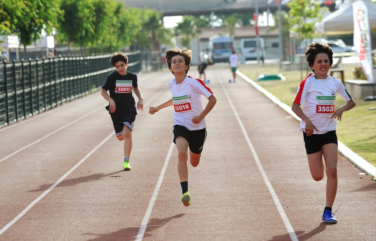 Karşıyaka'da Yaz Spor Okulları başlıyor