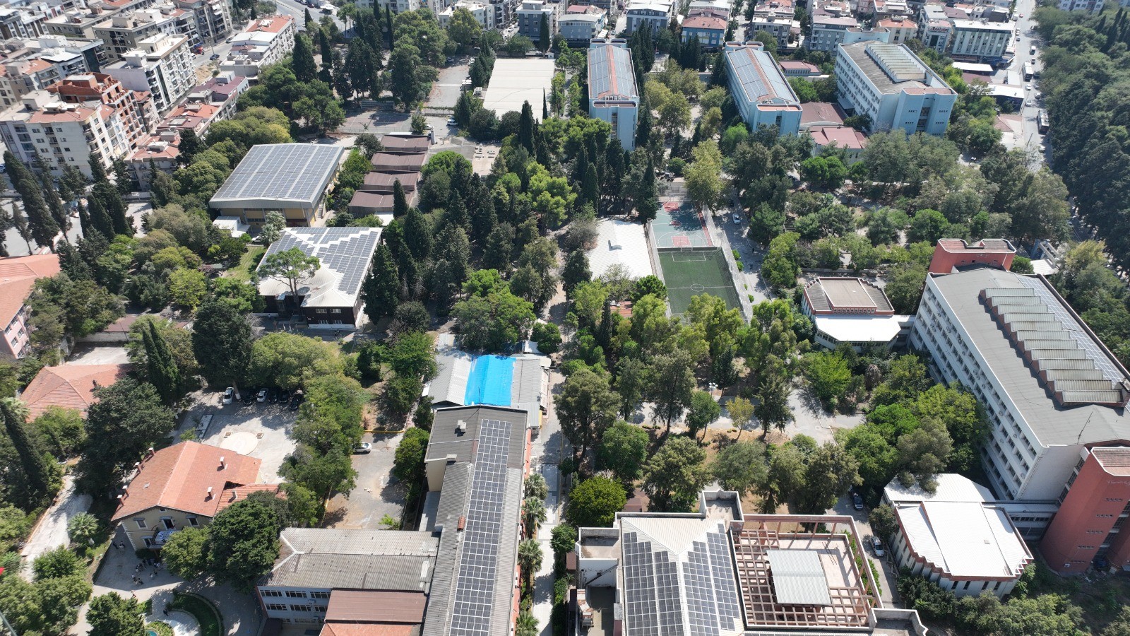 DEÜ yeşil kampüsleriyle dünyanın en çevreci üniversiteleri arasında