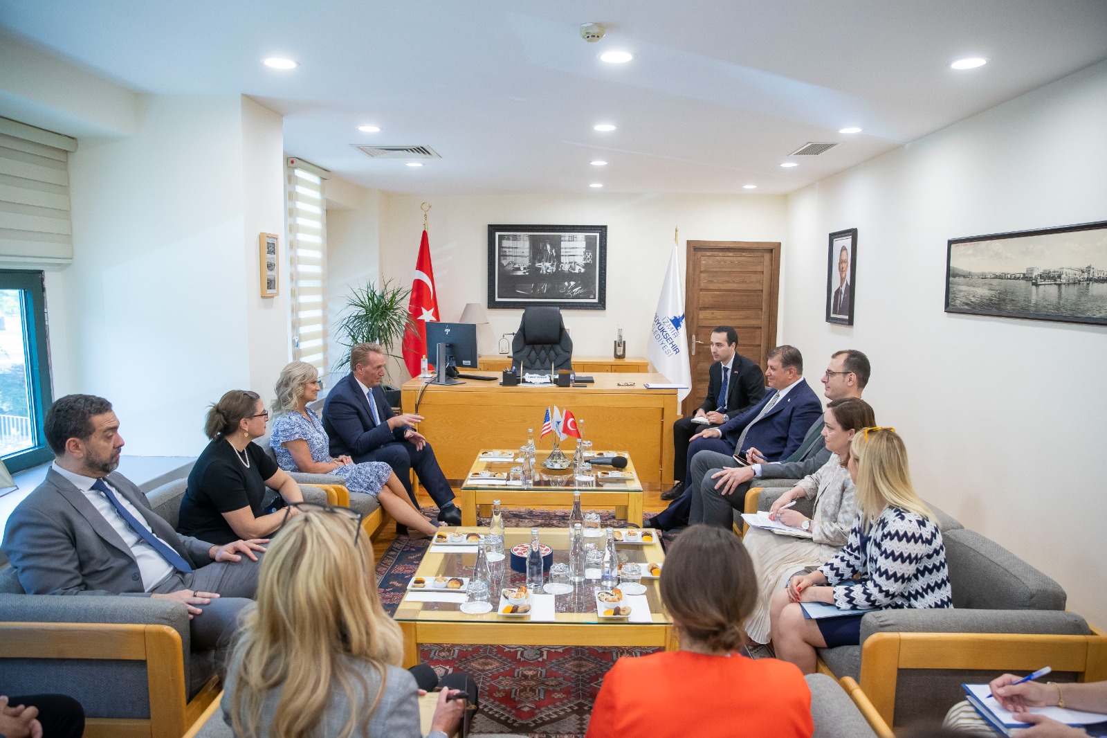 İzmir ve ABD arasında ticaret ve yatırım ilişkileri geliştirilecek