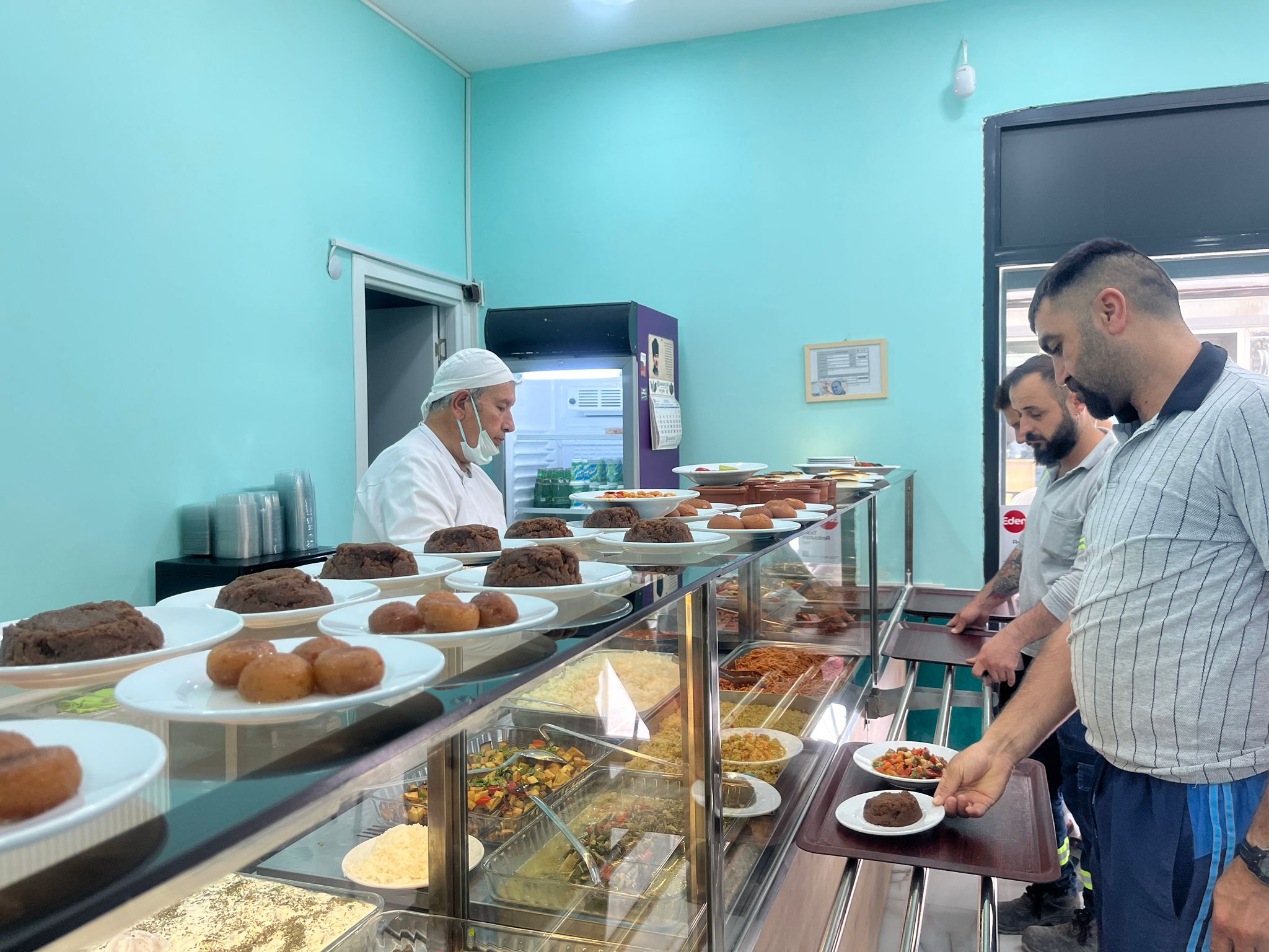 Alsancak'ta Lezzet ve Kalitenin Aile Dostu Buluşma Noktası: "Meş'ale"