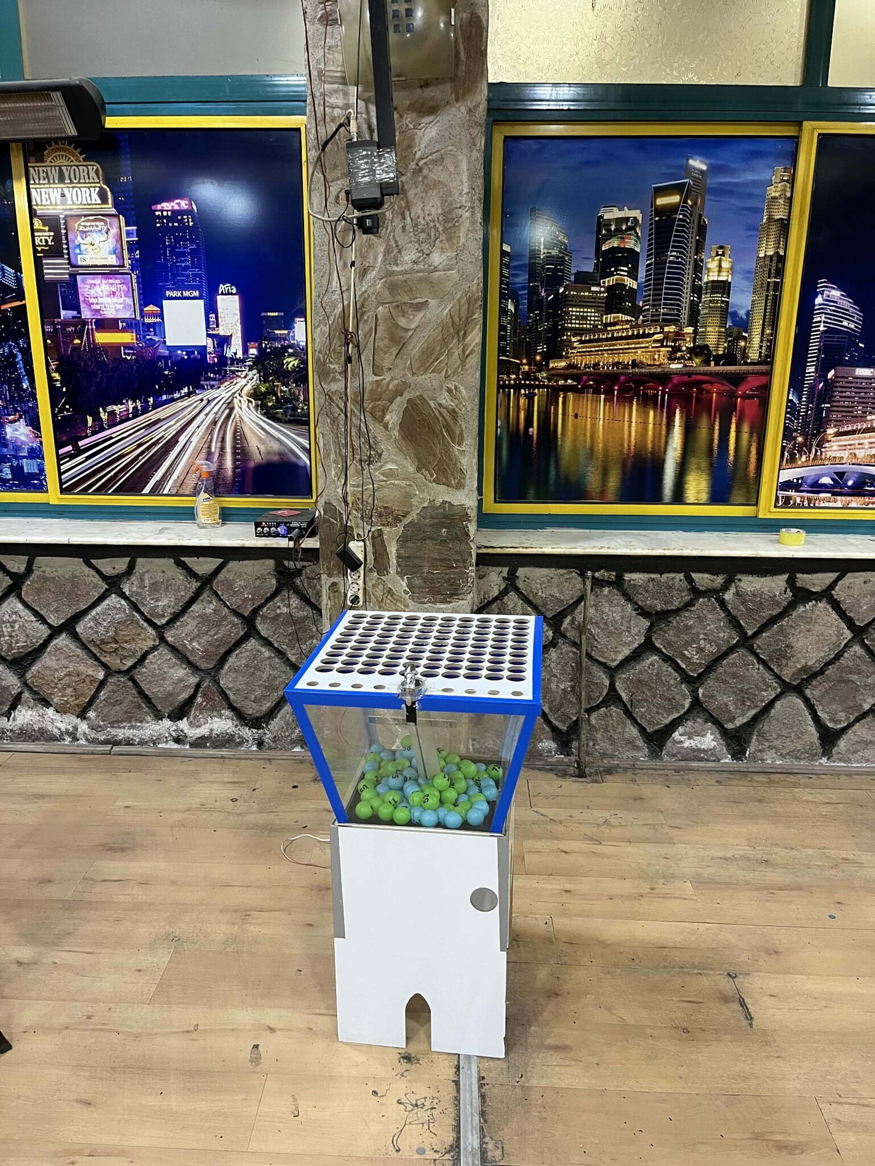 İzmir’de kumar oynarken yakalanan 127 kişiye 815 bin TL ceza