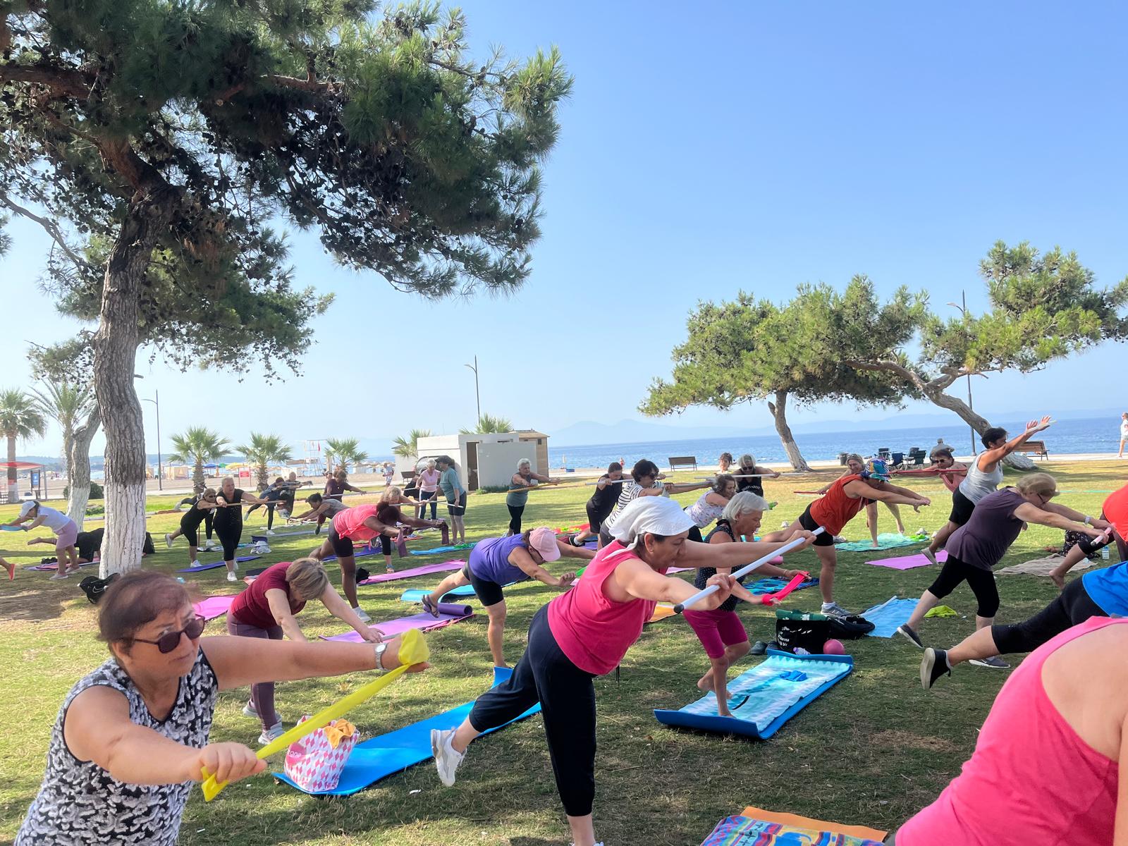 Yeşil ve Mavinin Buluştuğu Noktada Pilates Keyfi