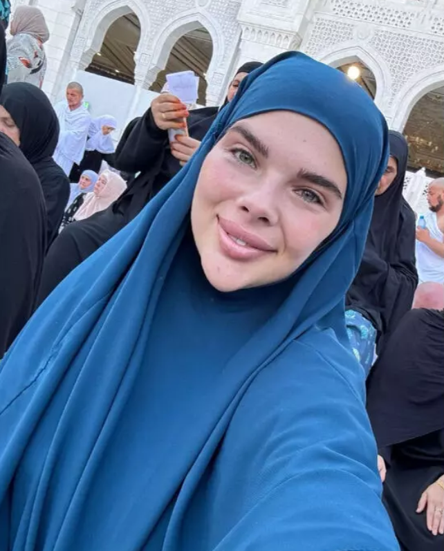 Sihirli Annem'in Tuğçe'si umreye gitti! Son halini görmeniz lazım
