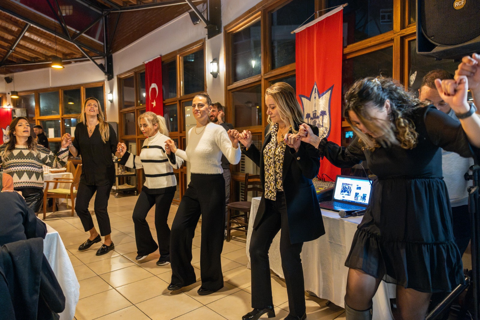 Başkan Mutlu, Konaklı öğretmenlerle buluştu