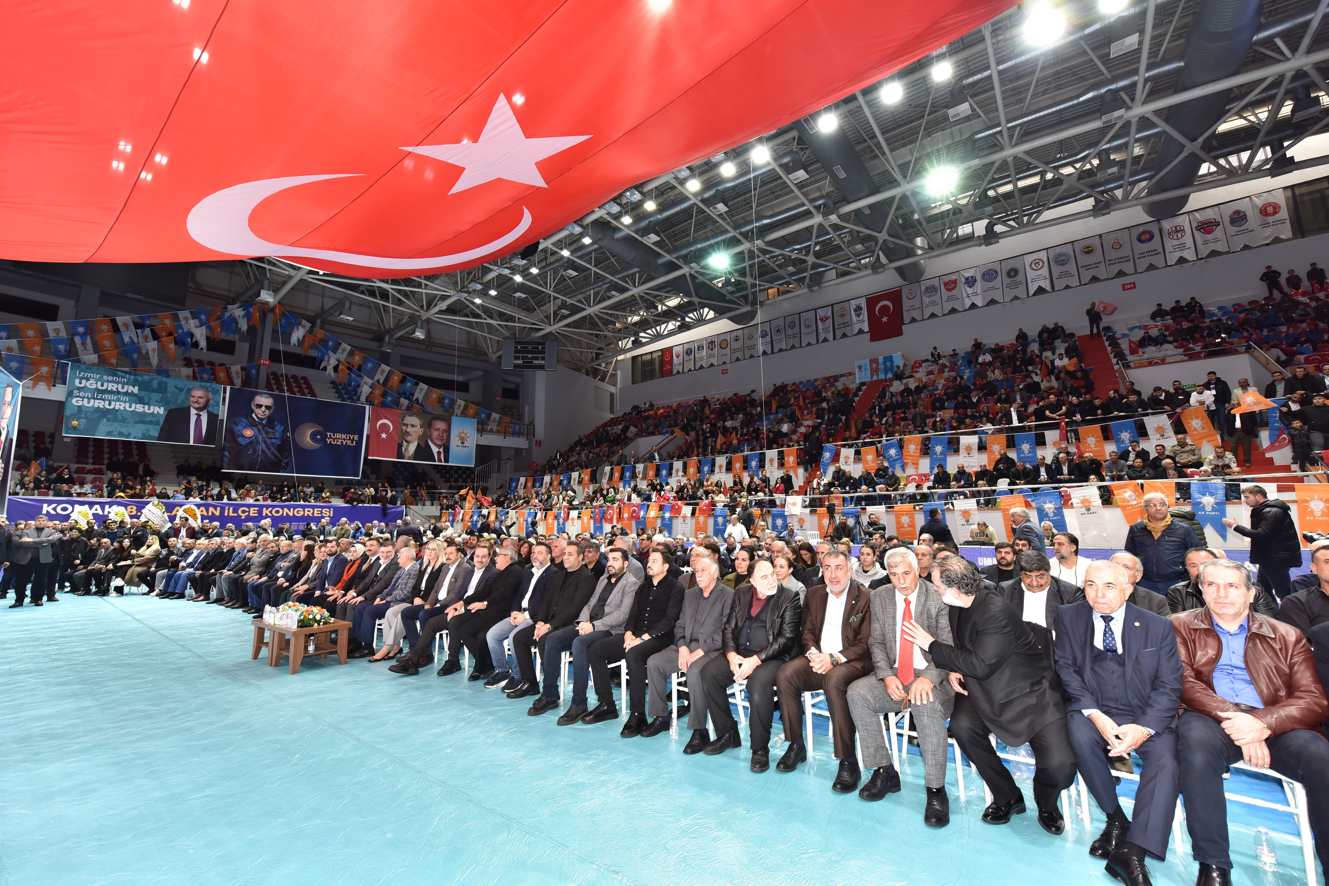 Başkan Bilal Saygılı'dan Konak'tan mesaj seli! ''CHP İzmir'in başındaki zat, önce CHP bir otopark değnekçisi gibi rant kovalayacağına…''