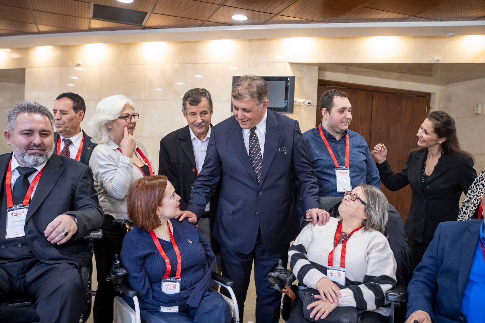 Başkan Tugay’dan engelliler için müjdeler