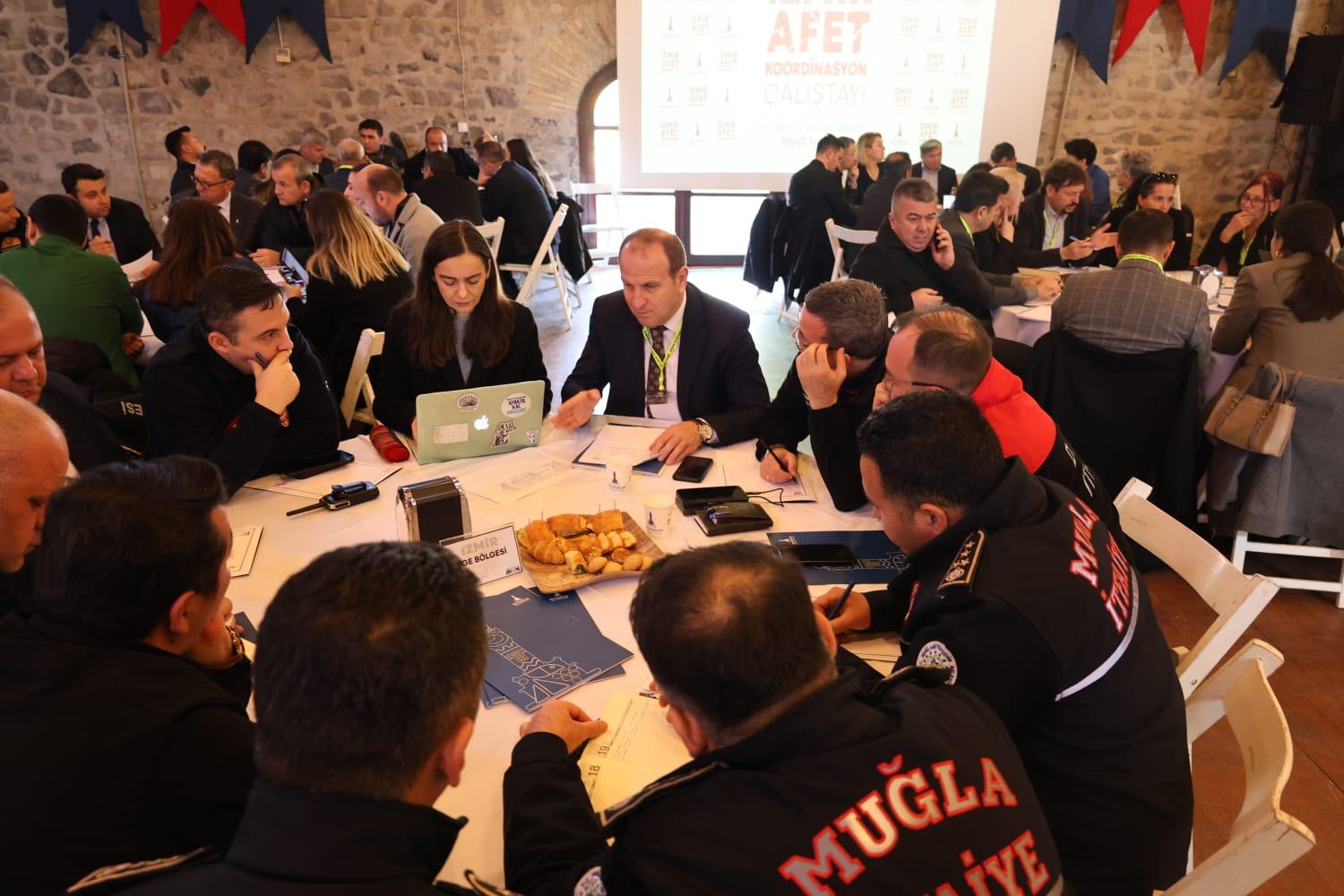 Afetlere dirençli bir İzmir için dört koldan çalışılacak