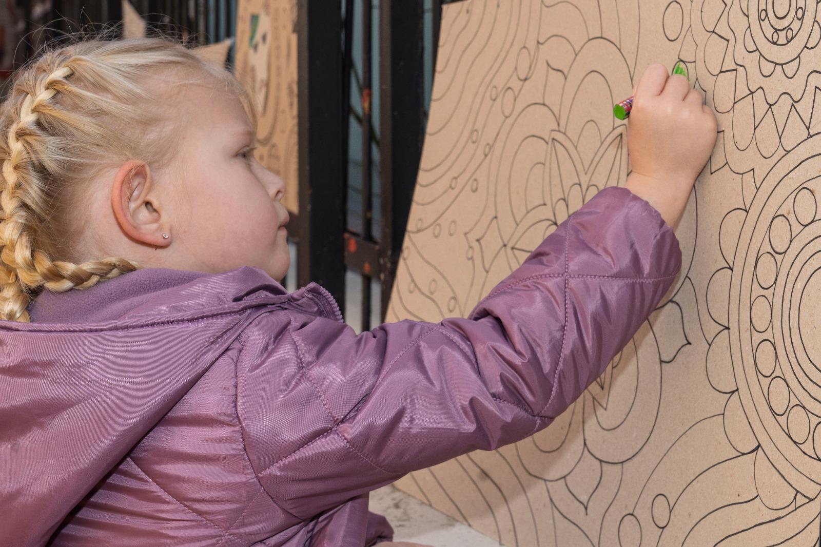 “Güzel İzmir” neşeli çocuklar