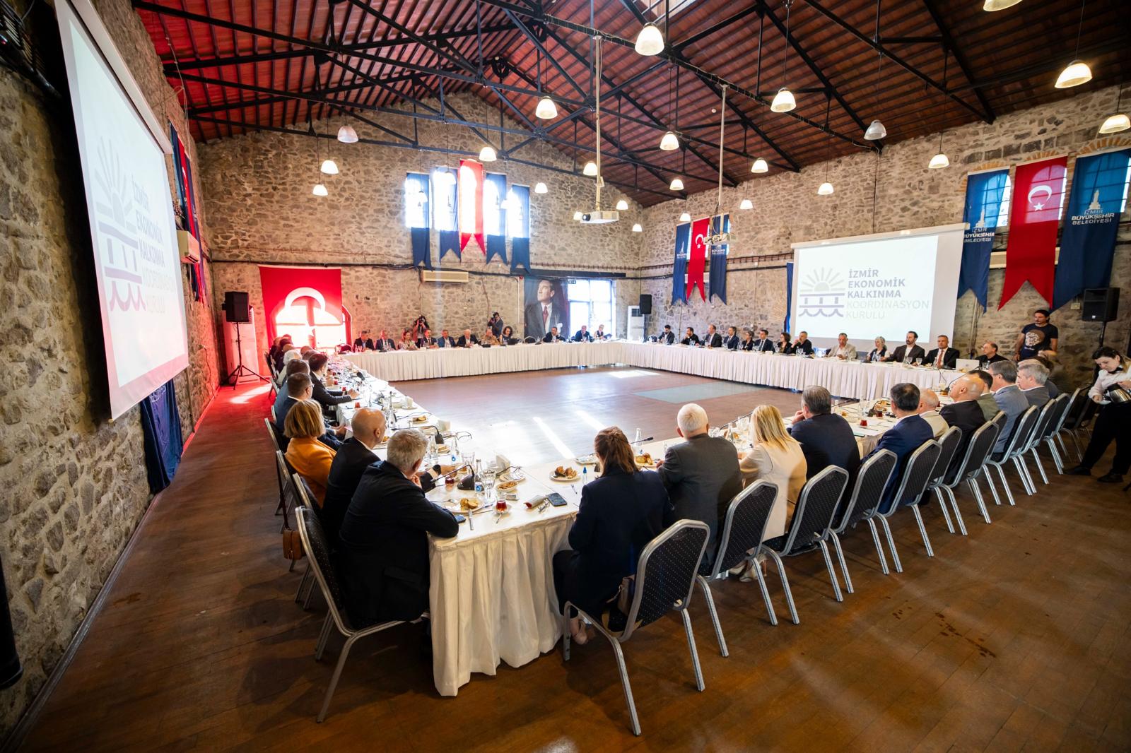 Başkan Tugay'dan Kültürpark için daha çok yeşil alan mesajı