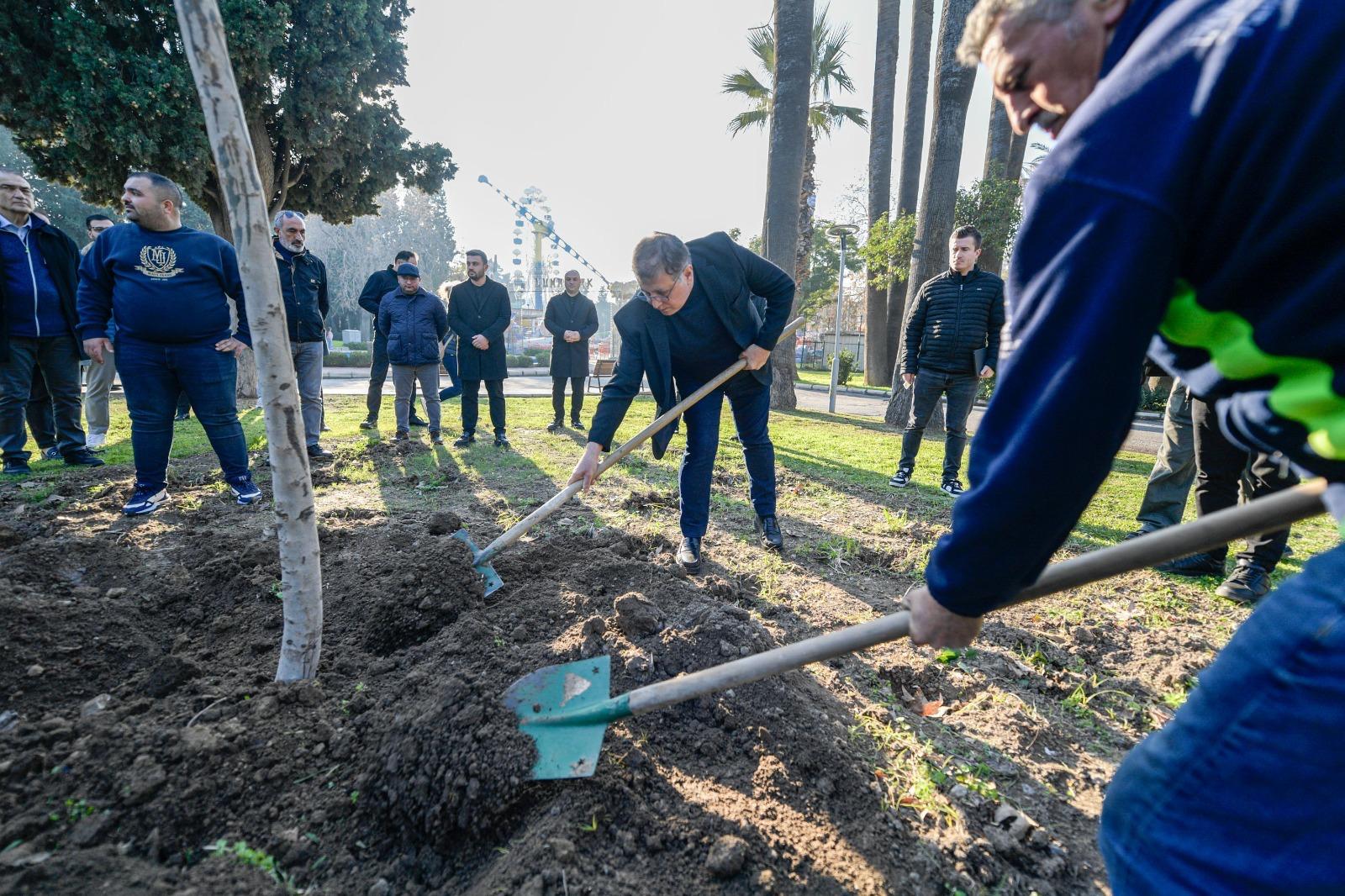 Başkan Tugay'dan Kültürpark için daha çok yeşil alan mesajı
