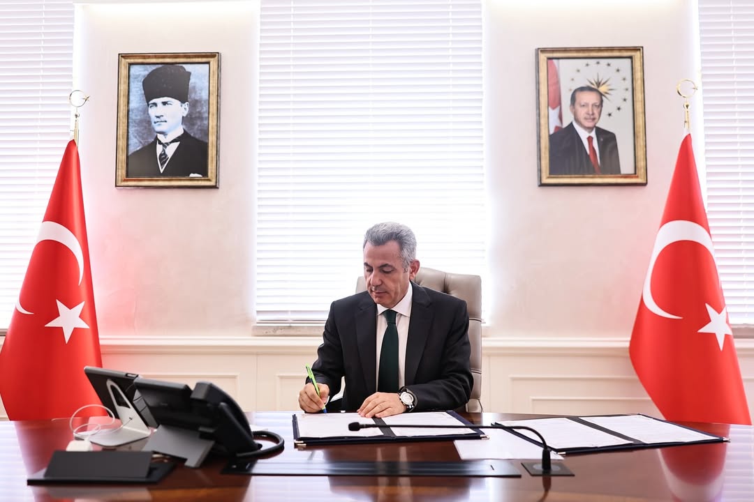 İzmir’e Yeni Kız Öğrenci Yurdu: Tezcan Ailesinden Eğitime Anlamlı Destek