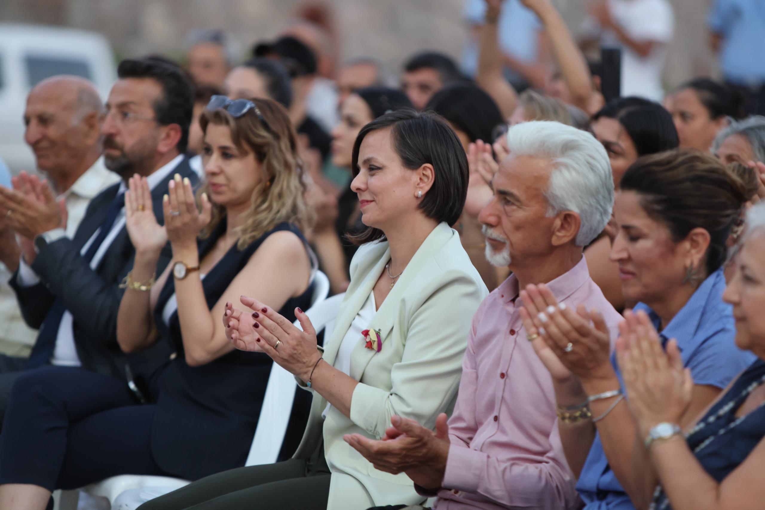 Madımak Katliamında Hayatını Kaybedenler Karabağlar’da Anıldı