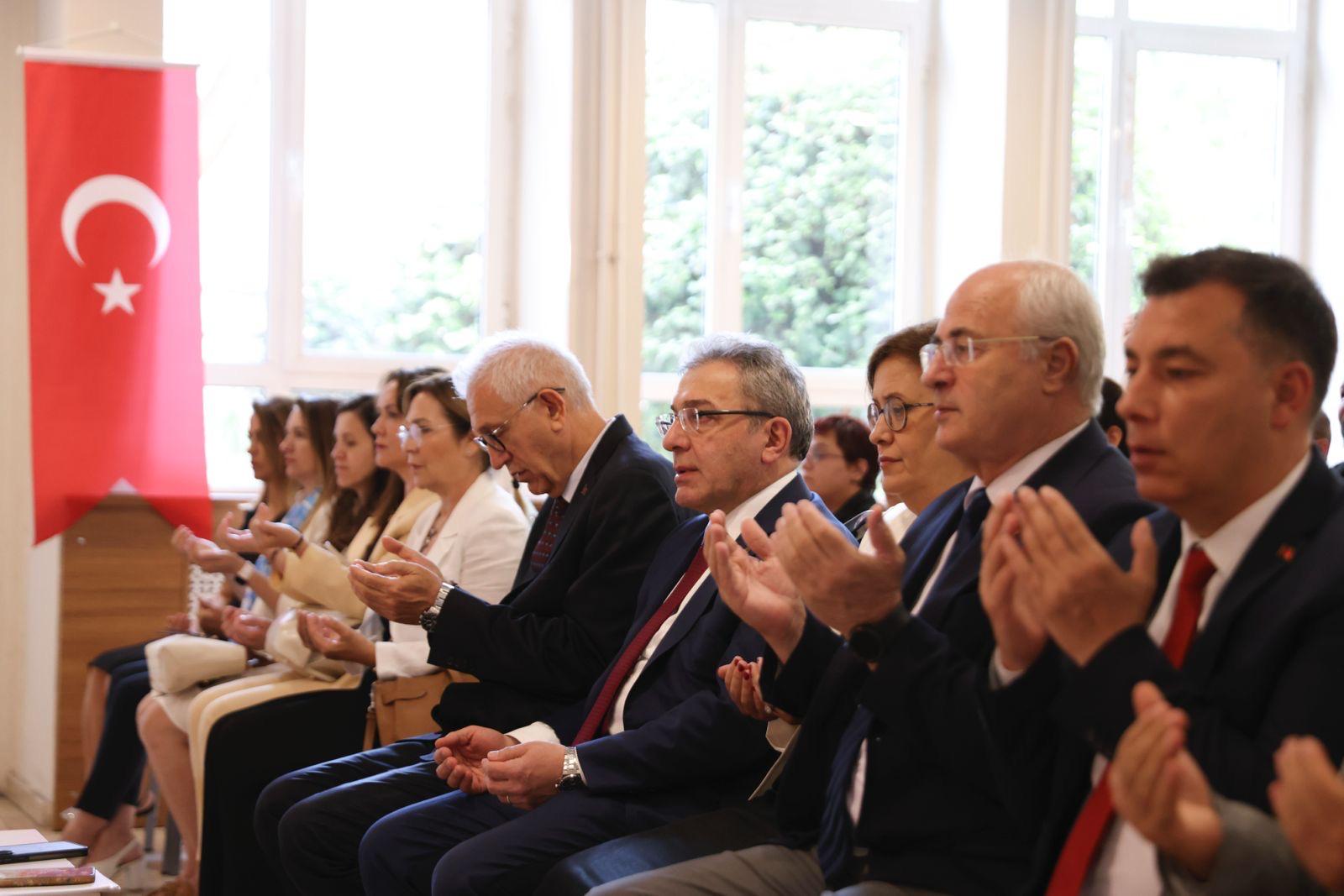 DEÜ 15 TEMMUZ'DA "ZAFERİN ADI TÜRKİYE" DEDİ