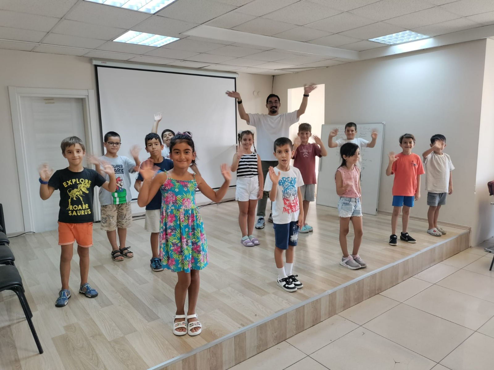 Çiğli'de büyük dönüşüm: Altyapıdan sanata, kadınlardan, gençlere herkes için yeni bir başlangıç