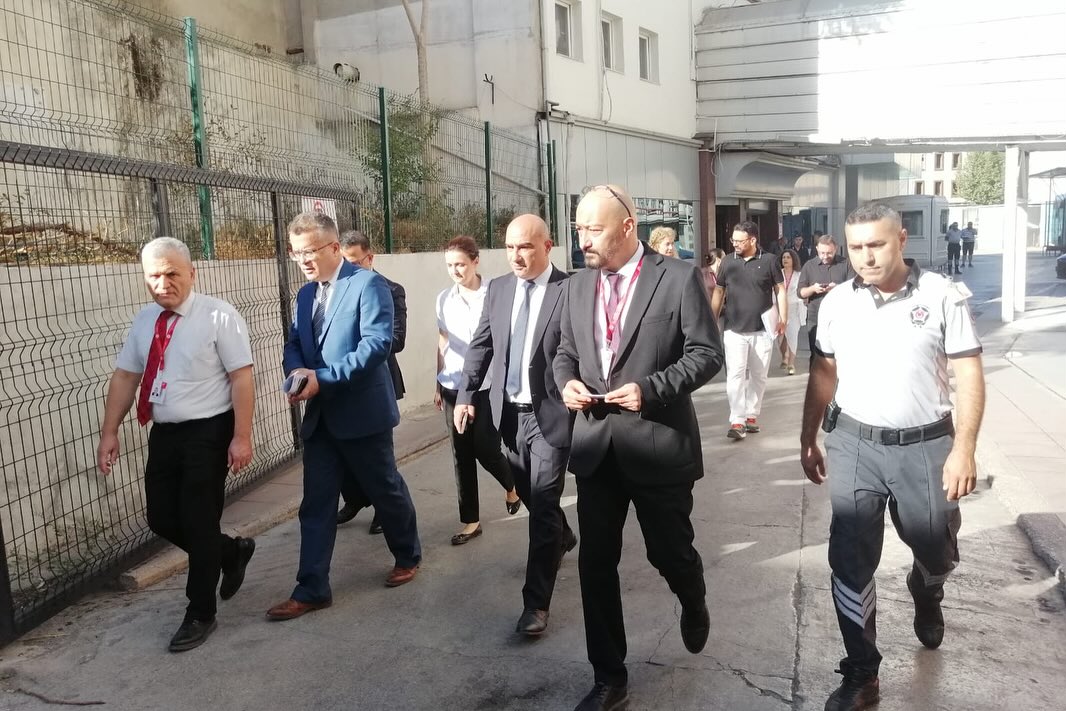 İzmir İl Sağlık Müdürü Ayhan Kul, Eğitim Diş Hastanesi'ni Ziyaret Etti