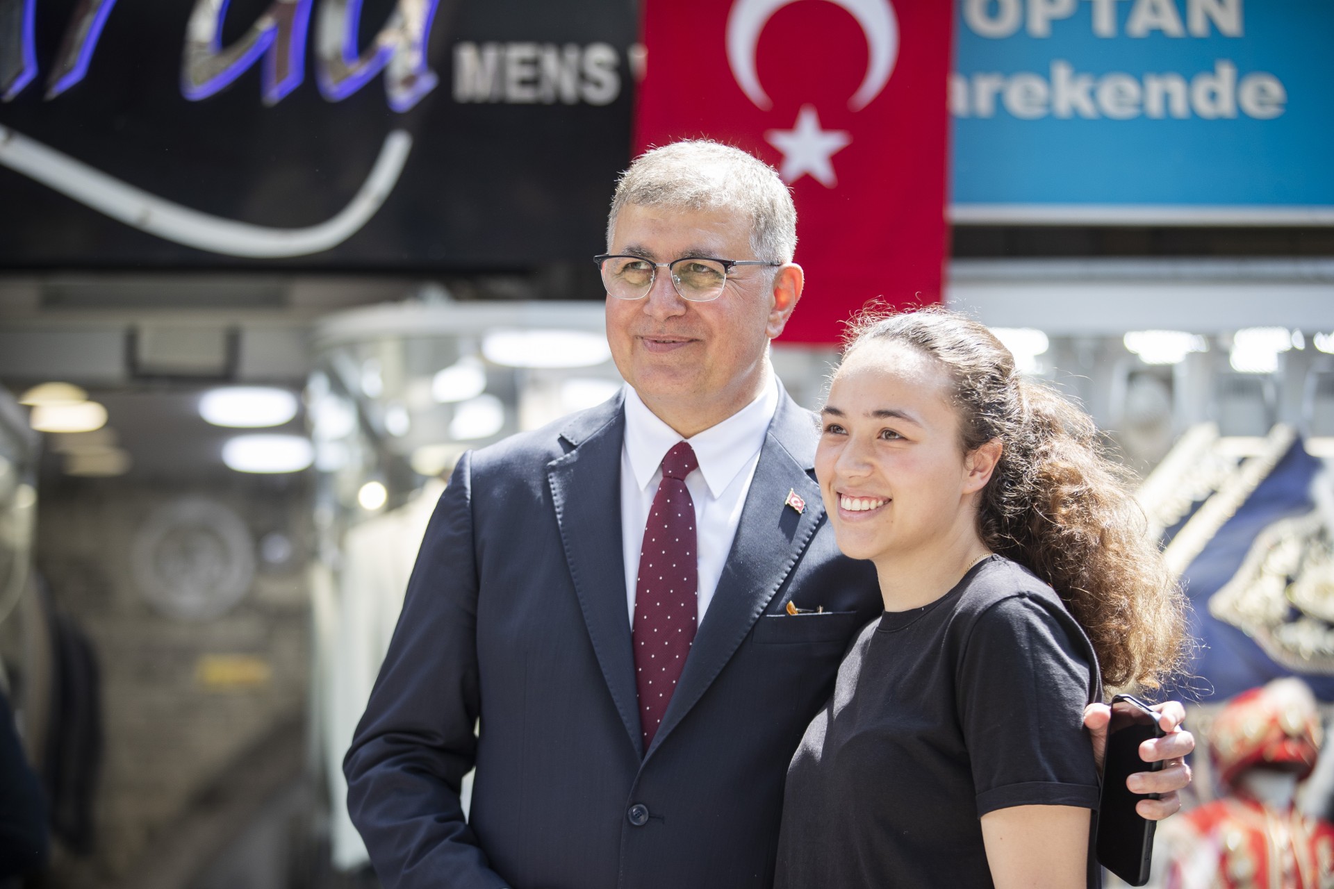 Çünkü İzmir gençleriyle güzel