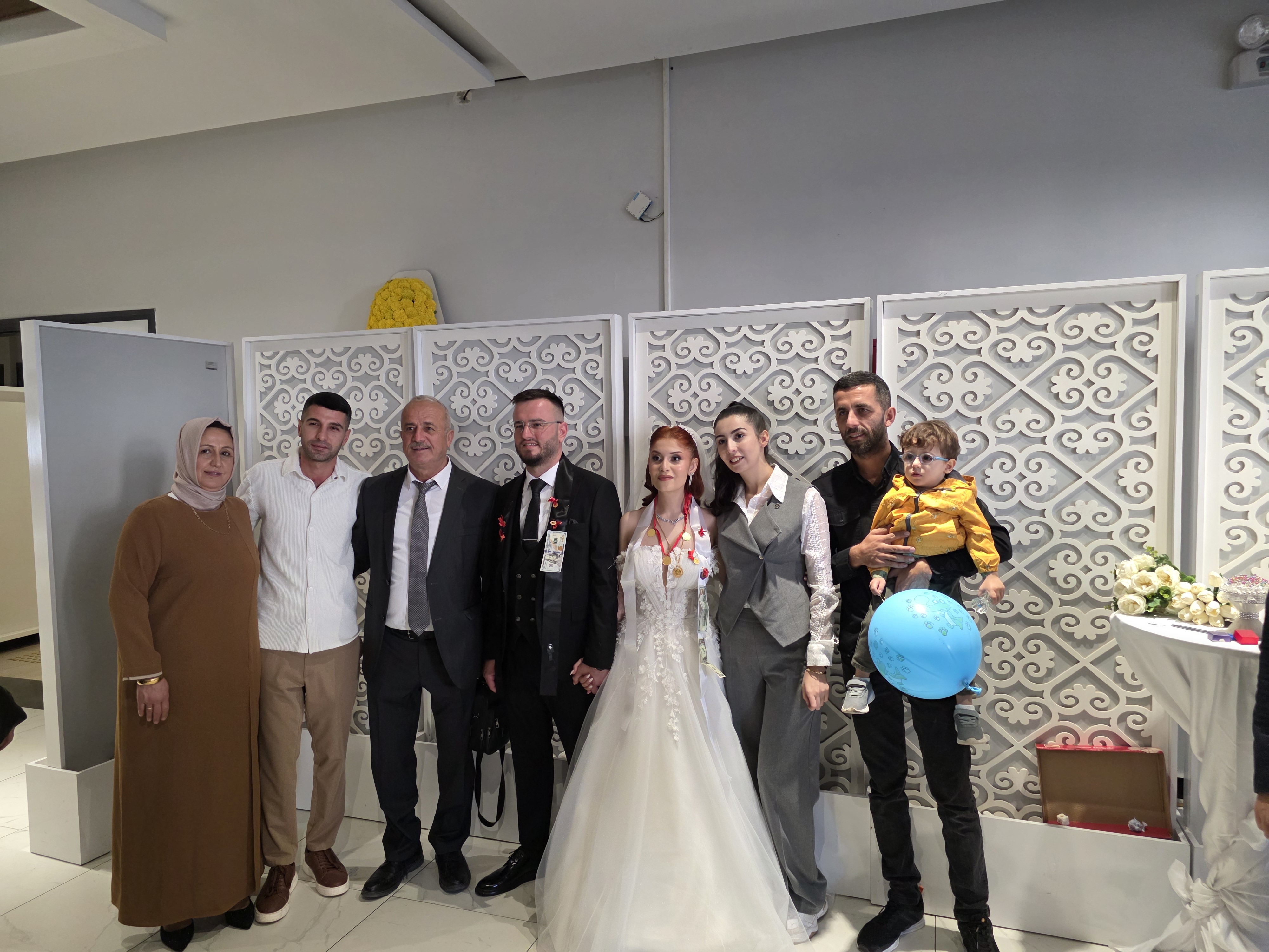 İrem Albayram ile Mertcan Sevinç dünya evine girdi