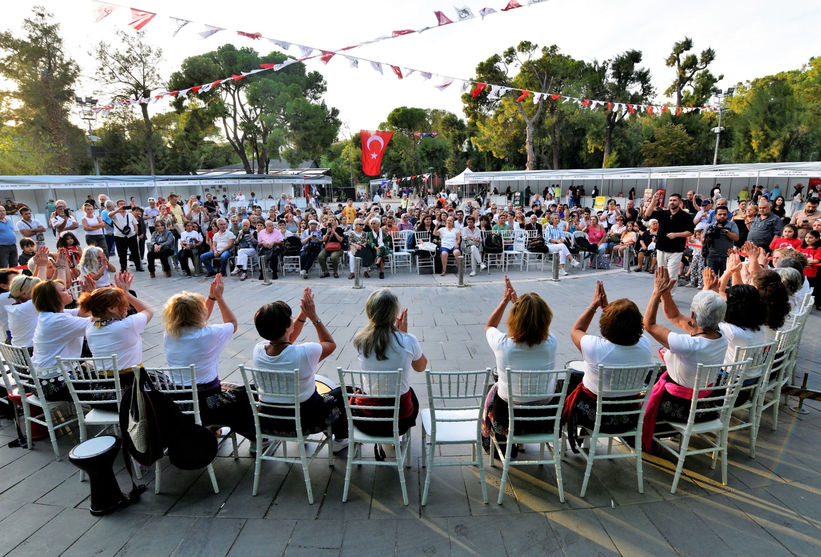 Bornova 10 gün boyunca kitap kokusuyla doldu