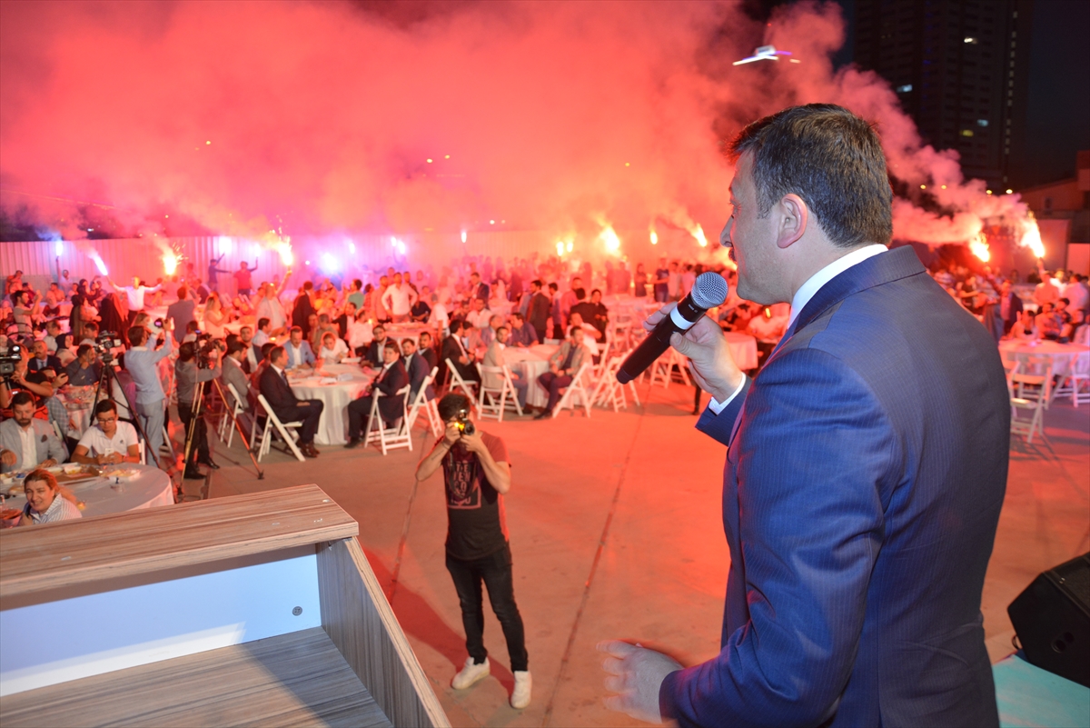 AK Parti İzmir Vefa İftarı’nda buluştu
