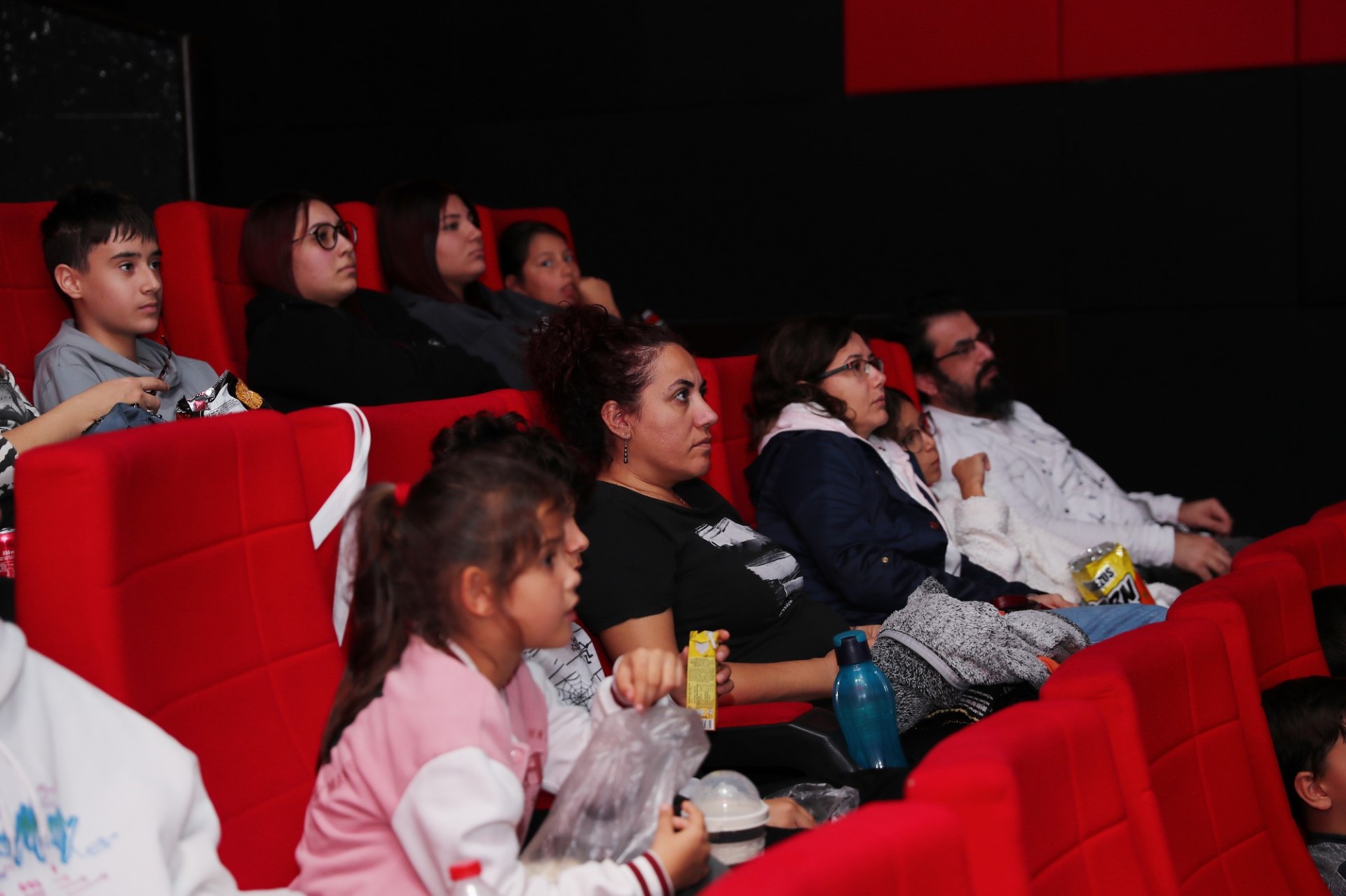 Aliağalı Öğrencilerden ‘Atatürk 1881 – 1919’ Filmine Yoğun İlgi