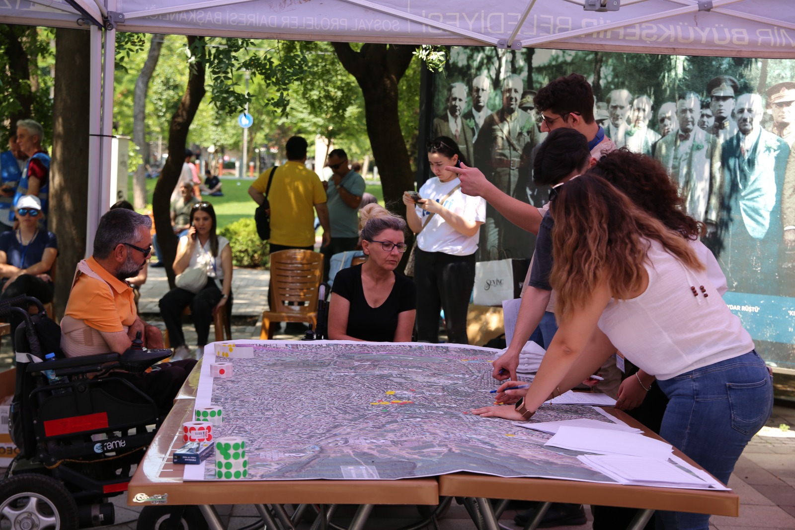 SUMP İzmir genç bursiyerlerini arıyor