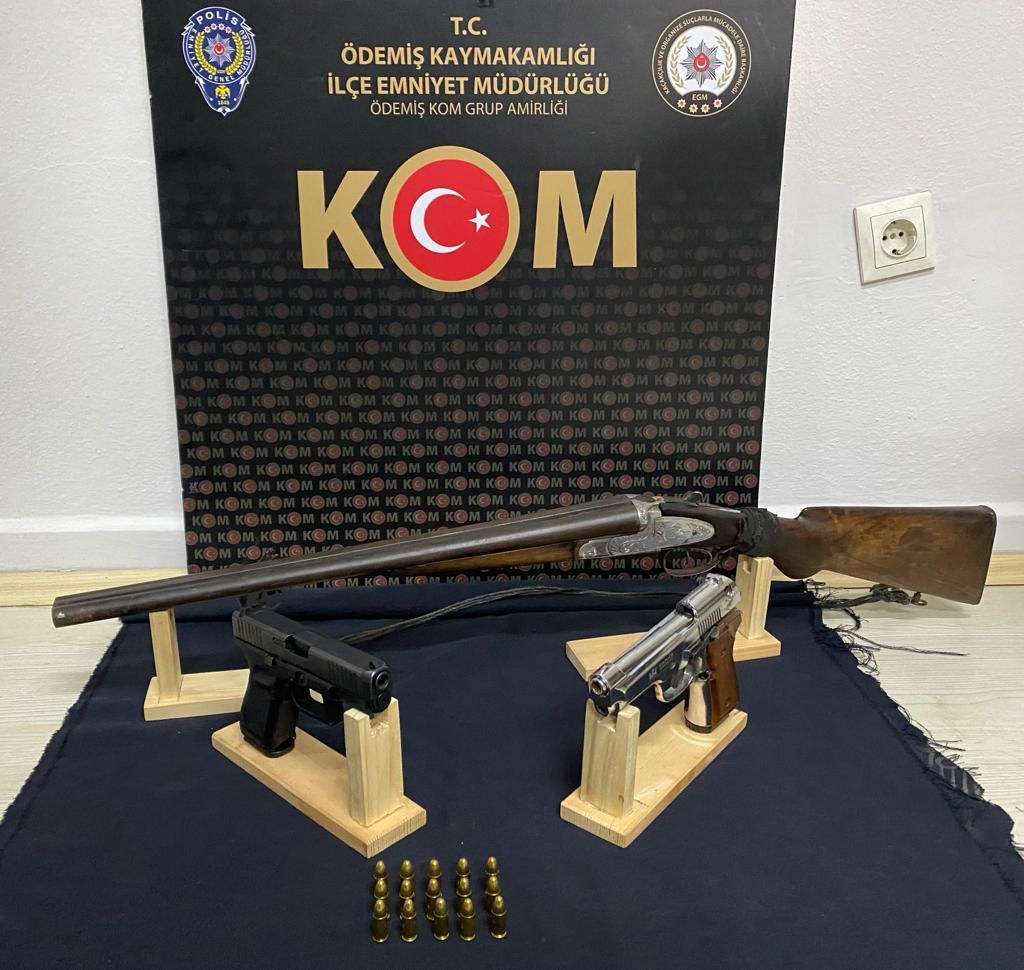 İzmir ve Aydın'da Kafes-18 Operasyonu kapsamında 28 şüpheli gözaltında