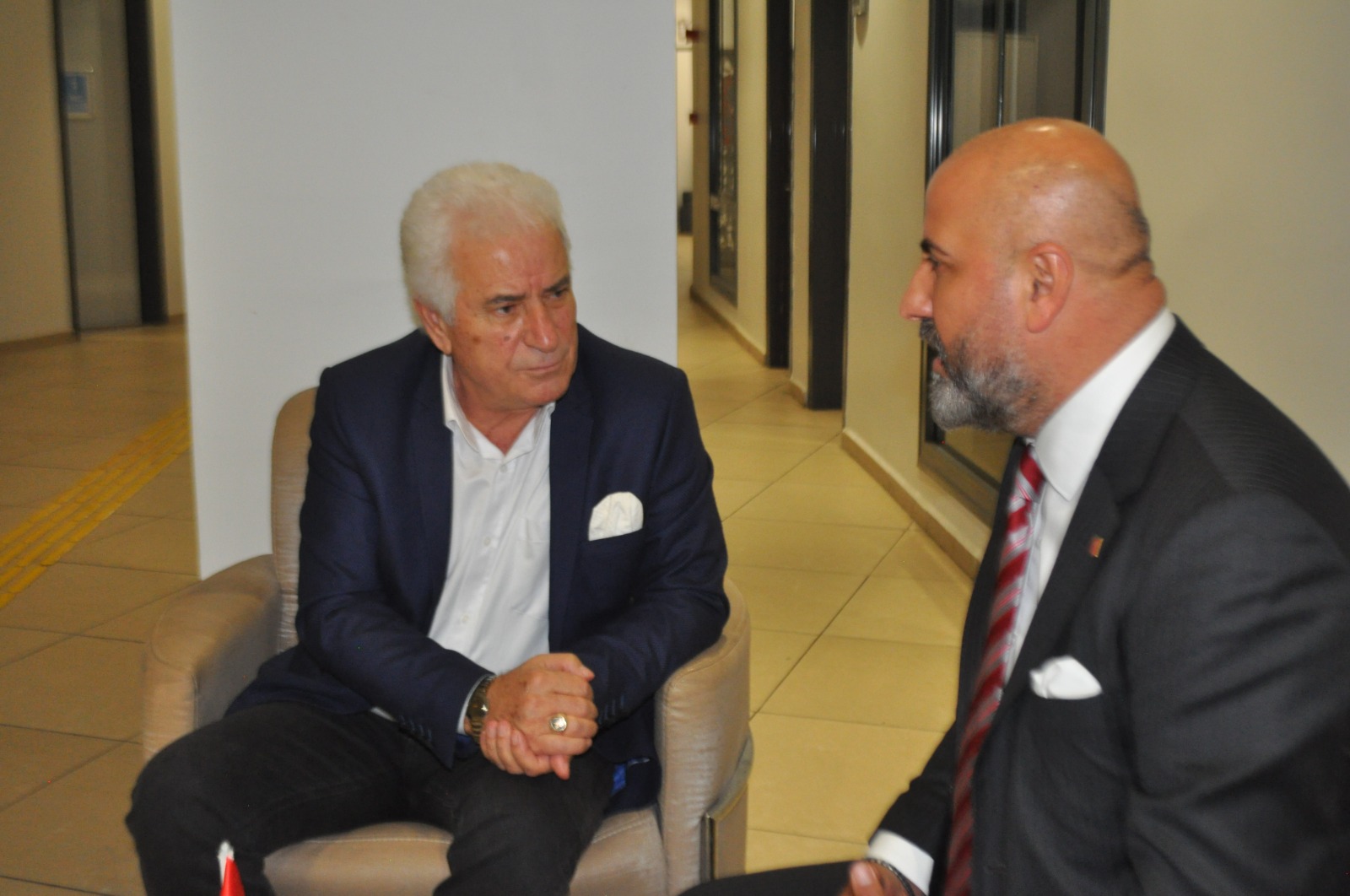 Salih ERKEK sordu, Bülent SÖZÜPEK cevapladı: Karabağlar'da 50 bin fark atacağız!