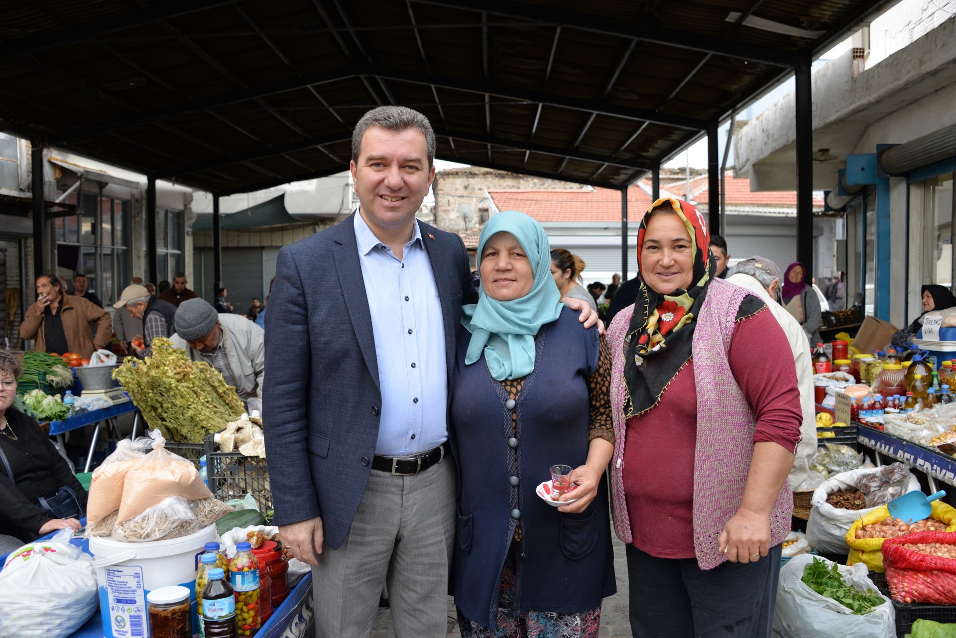 BERGAMA'DA 5 YILDIR KADINLARA YÖNELİK AYRICALIK TANINIYOR