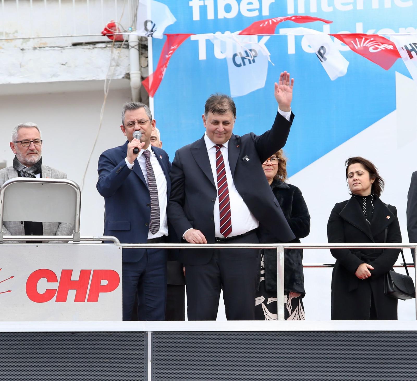 Özel'den bayram ikramiyesinin 3000 TL olmasına tepki