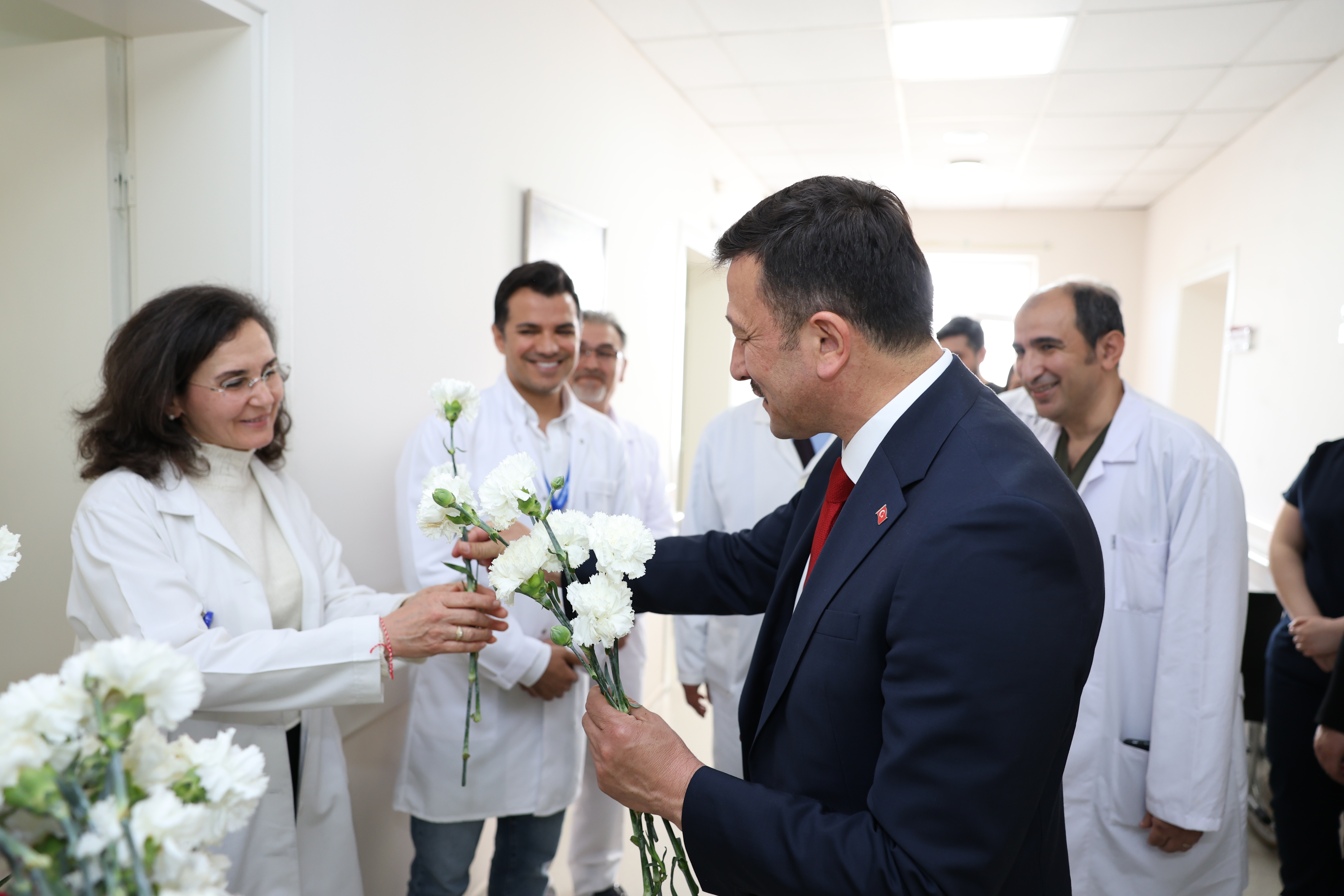 AK Partili Dağ’dan Eşrefpaşa Hastanesi'ne ziyaret