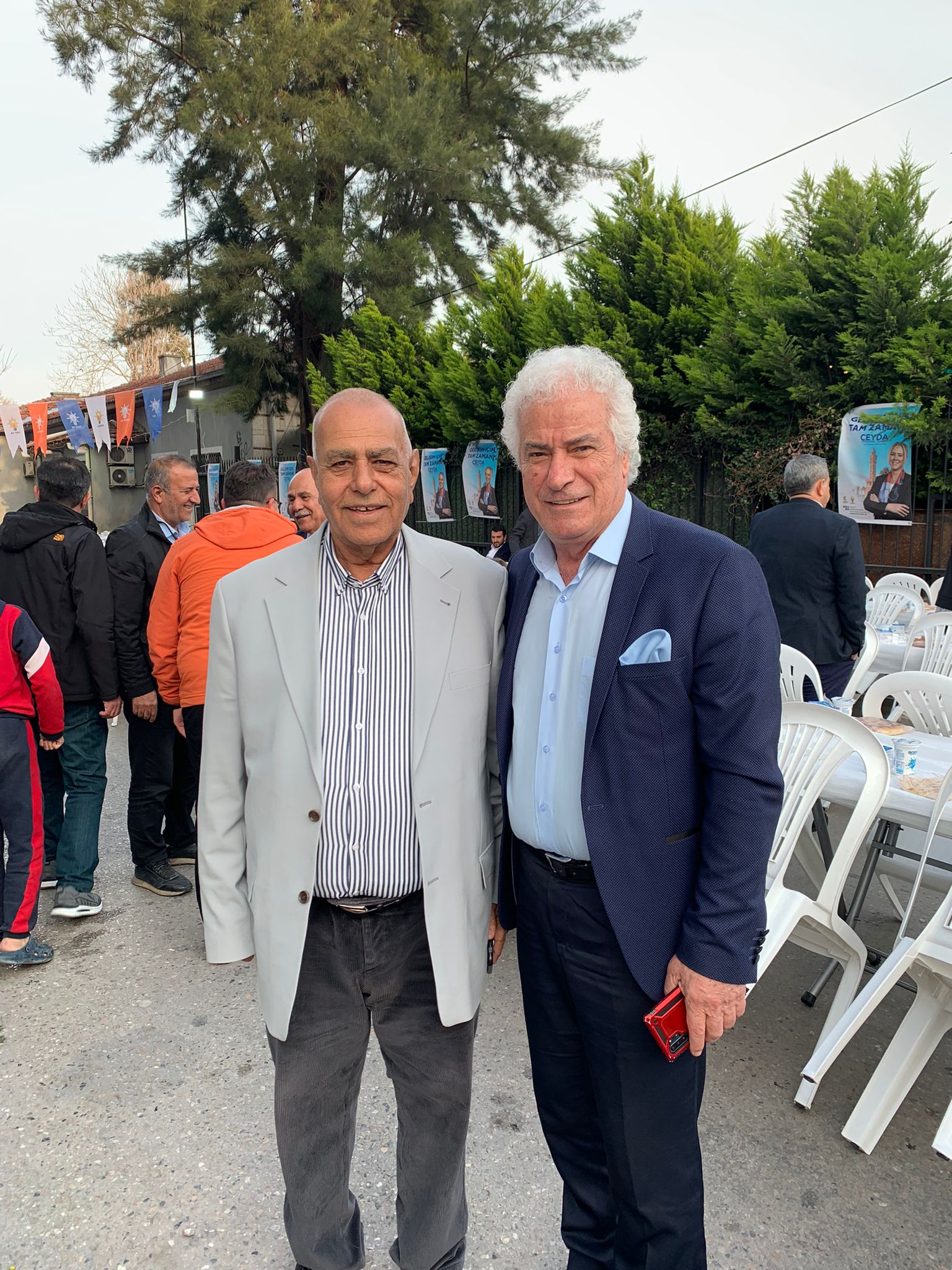 AK Parti Konak adayı Çankırı, Basmane iftar programında vatandaşlarla bir araya geldi