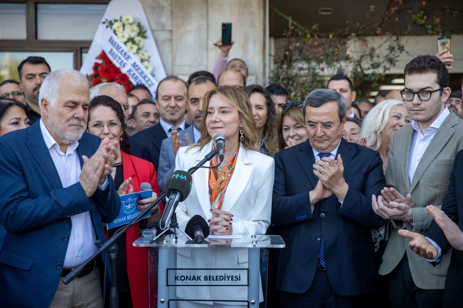 Mutlu: İşimiz gücümüz Konak olacak