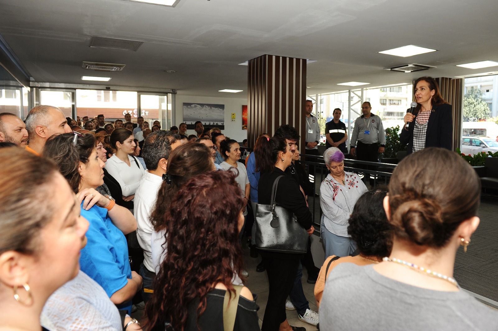 Karşıyaka Belediye Başkanı Ünsal'dan personel buluşması "Karşıyaka'yı akıl ve vicdanla yöneteceğiz!"