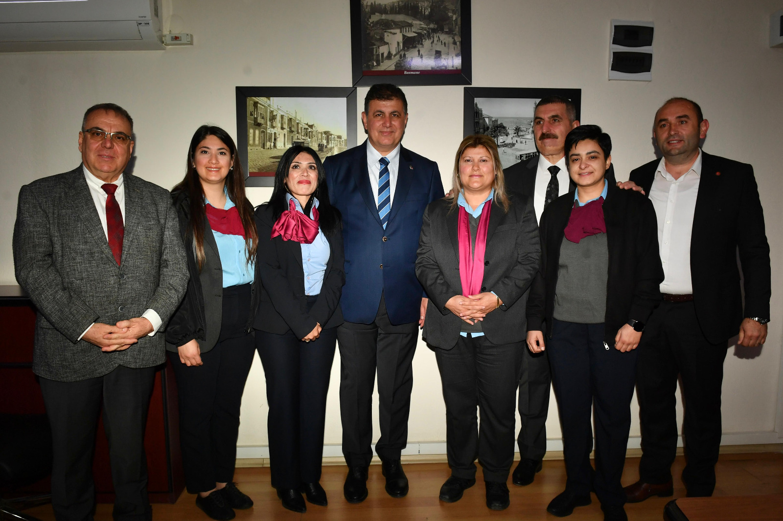 Başkan Tugay bayramlaşmaya sabah 05.00'te ESHOT'da başladı