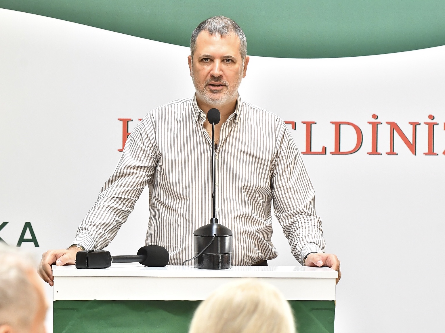 Başkan şampiyonluk mücadelesi veren Karşıyaka'ya destek mesajı verdi