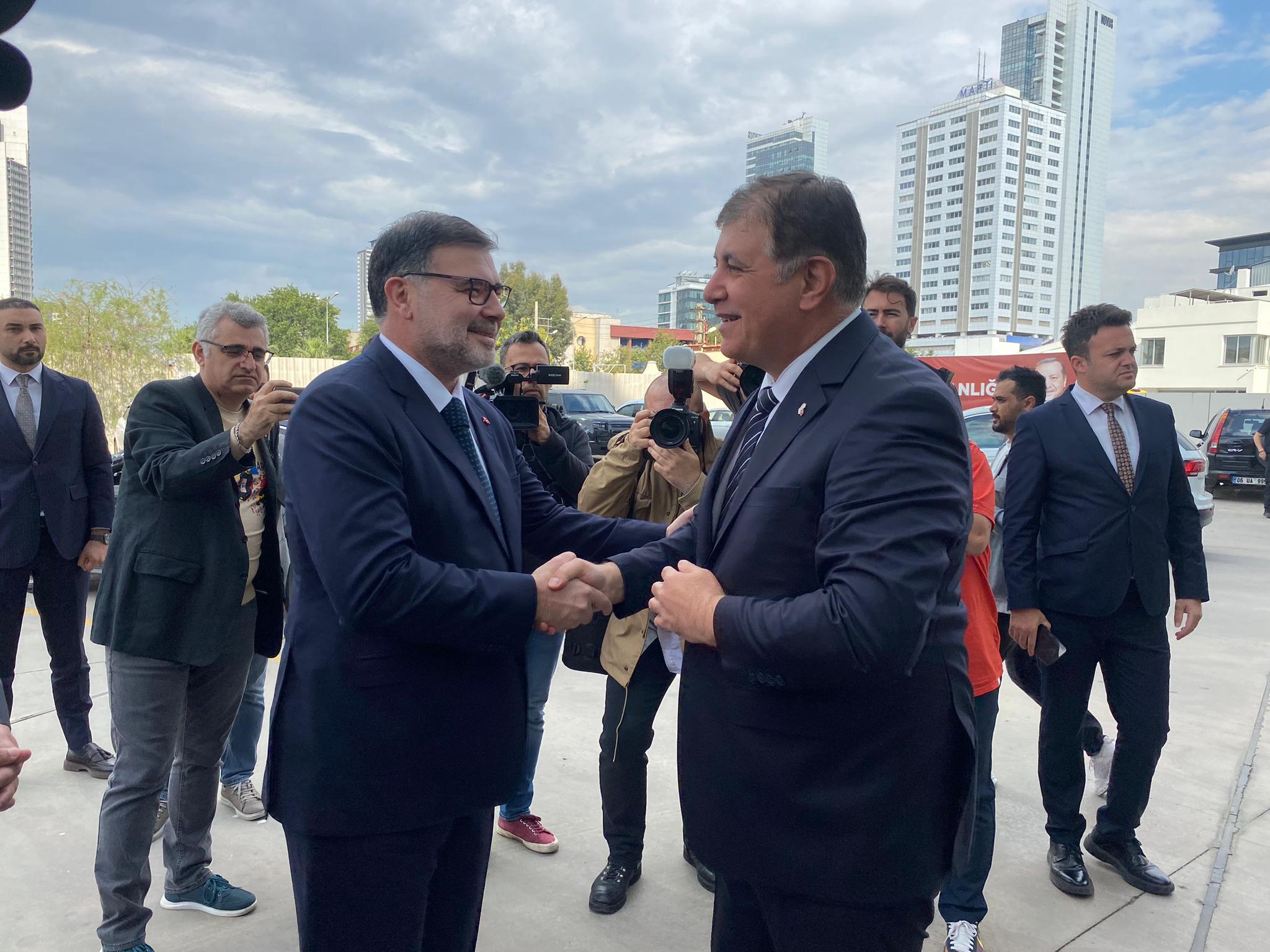 Başkan Tugay'dan AK Parti ve İYİ Parti'ye ziyaret