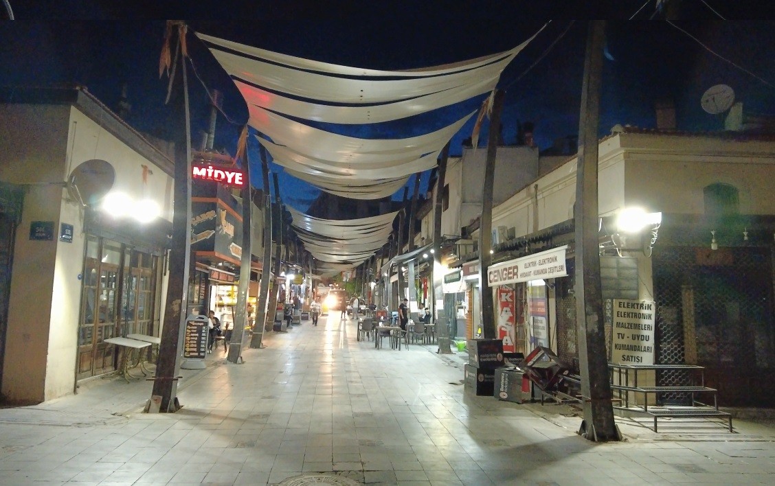 Bornova’da Tarihi Büyük Çarşı yenilenecek