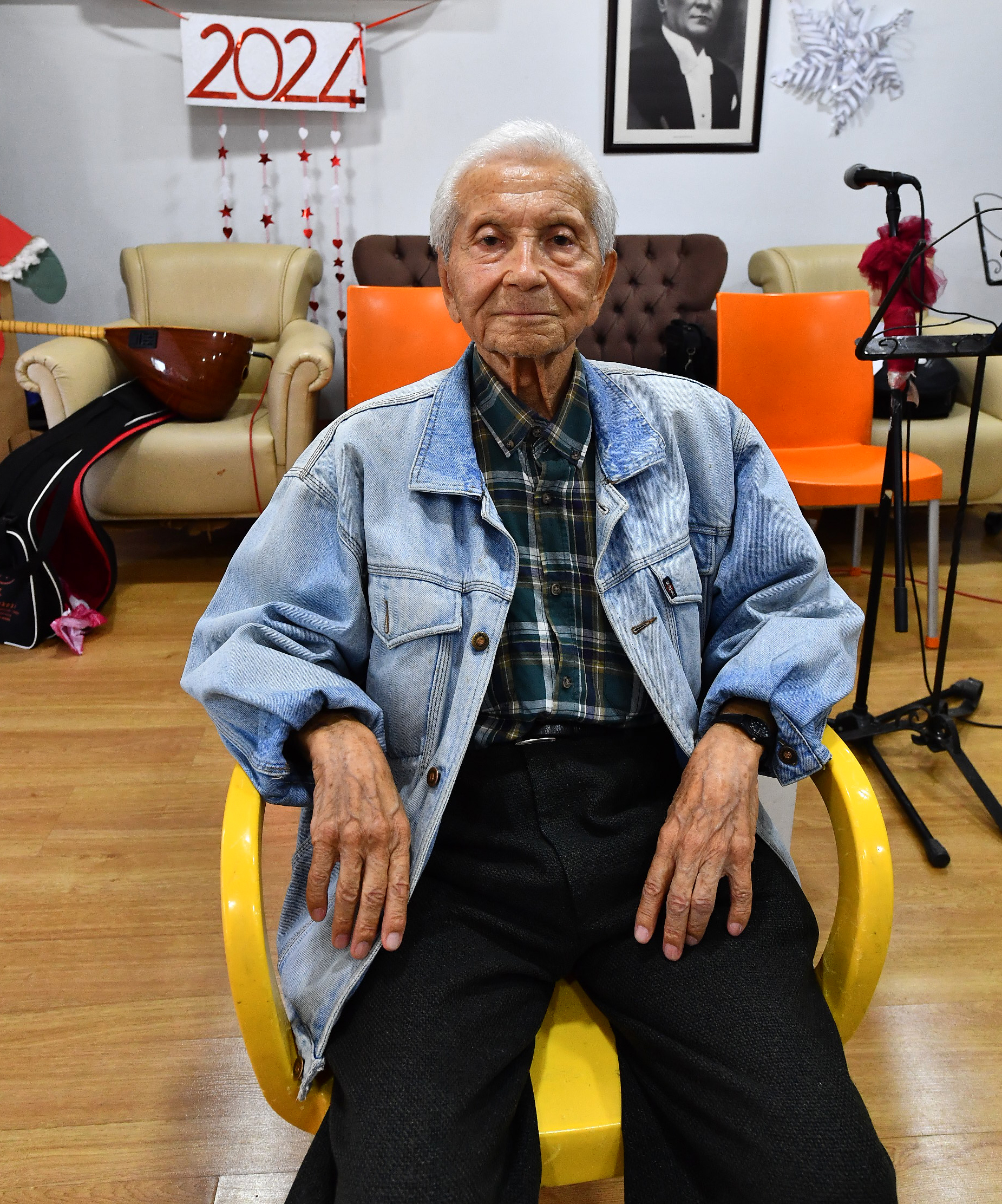 Bu merkeze gelen gençleşiyor