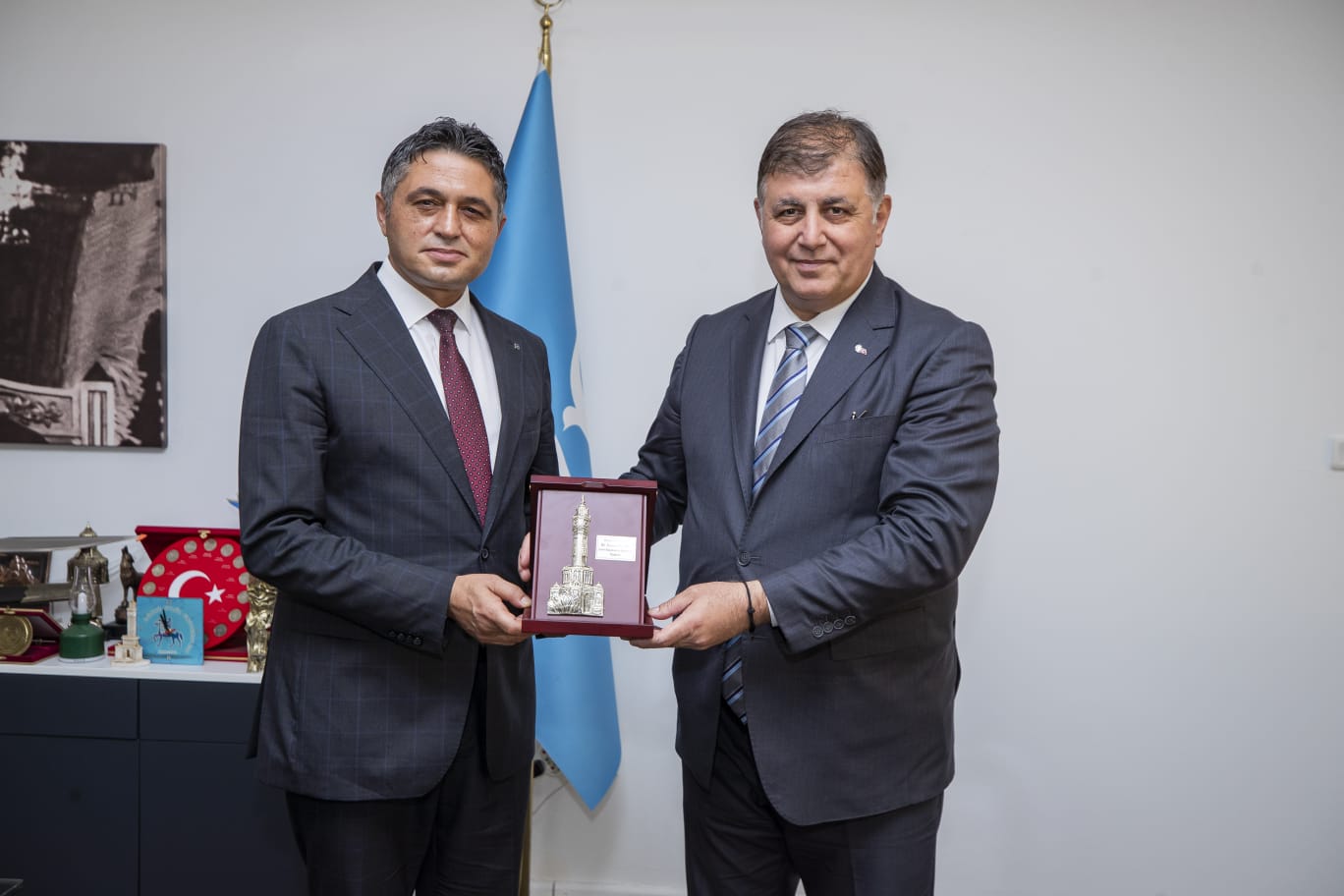 Başkan Tugay Aliağa’da koordinasyon toplantısı yaptı