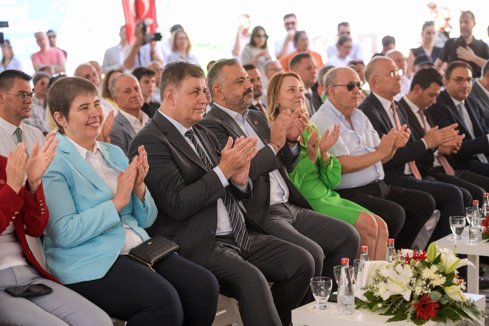 Eşrefpaşa Hastanesi’nin modern ek binasının temeli atıldı