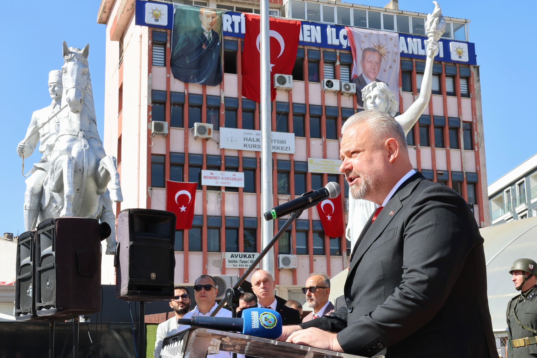 MENEMEN’DE KURTULUŞ COŞKUSU YAŞANDI